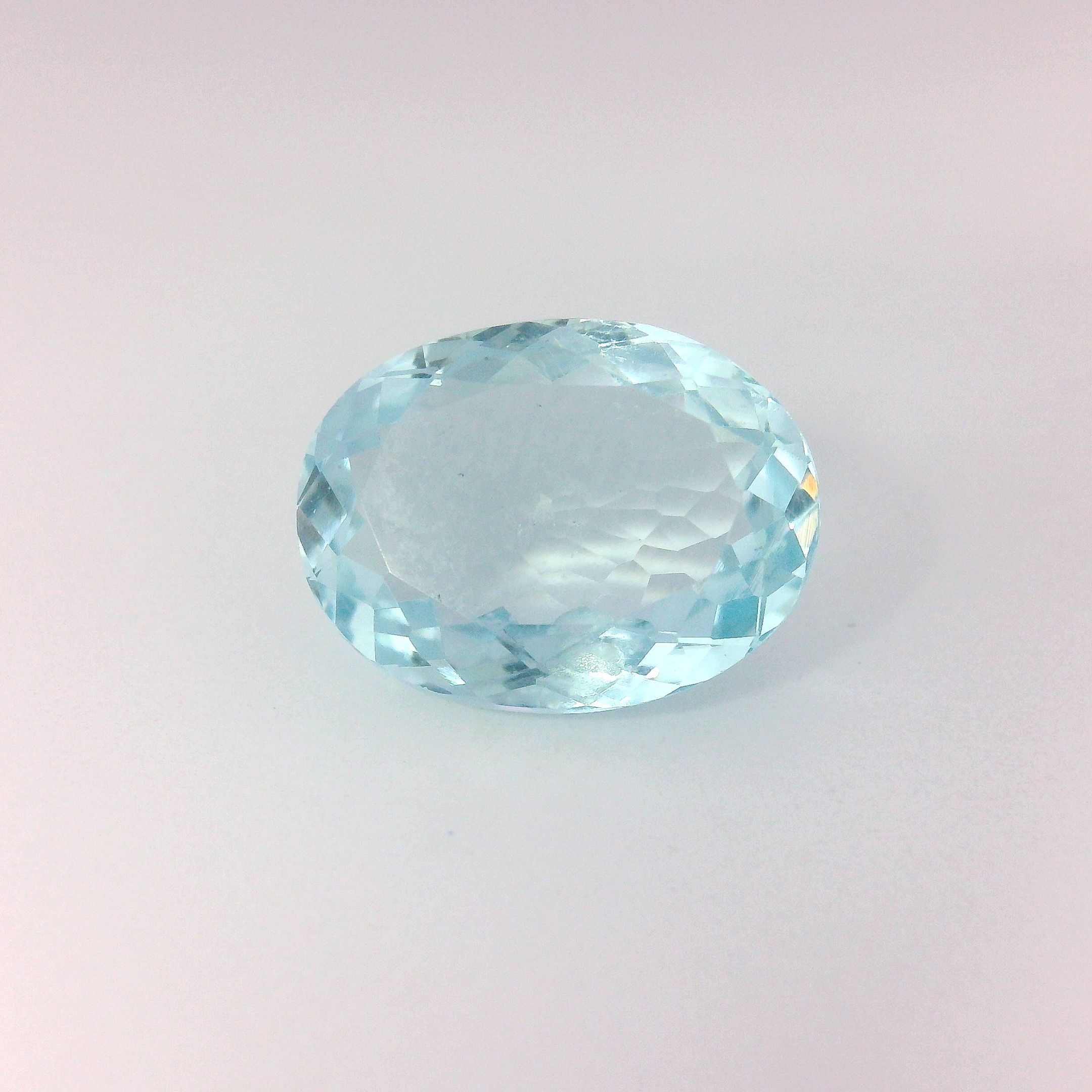 3.71 ct Oval Blue Natural Aquamarine