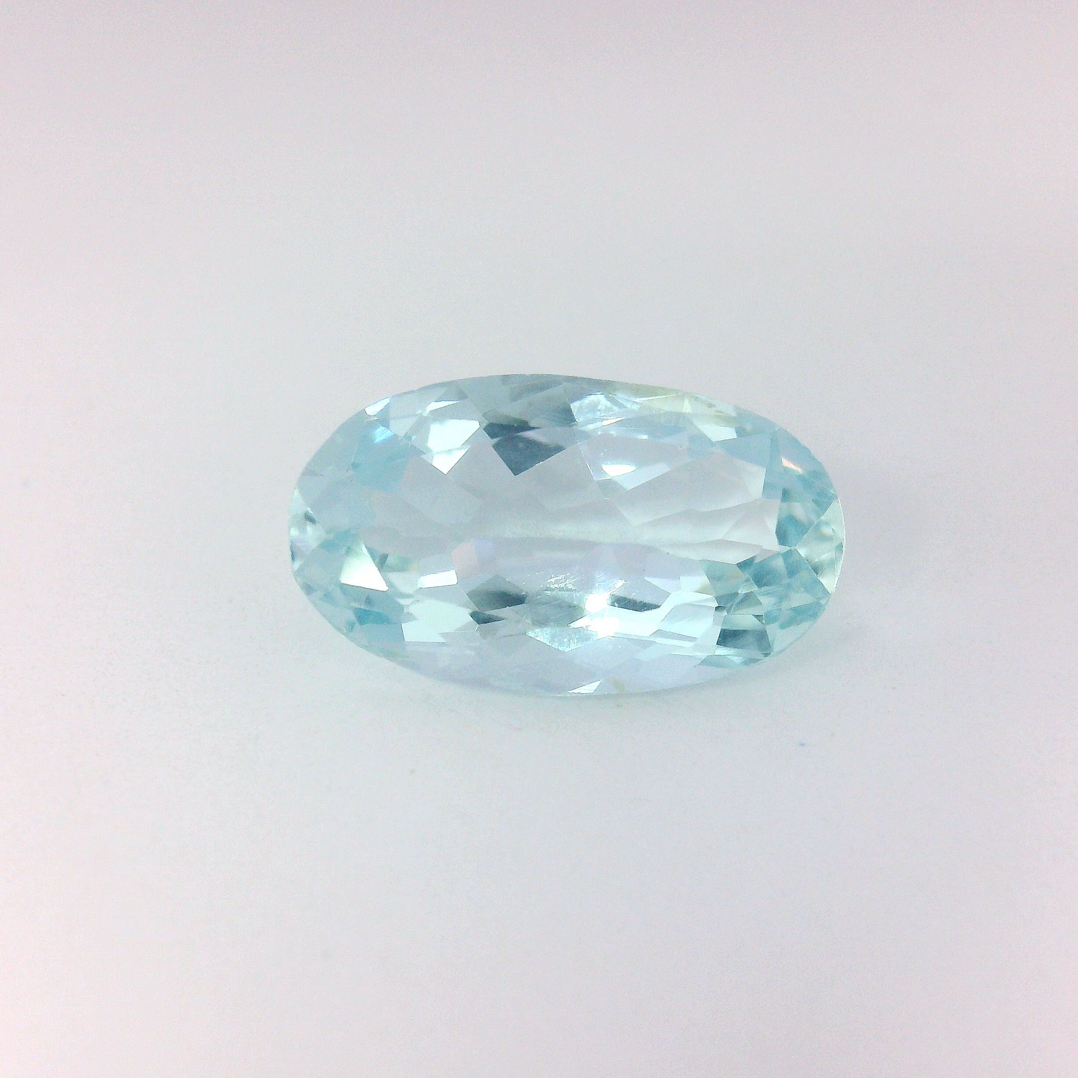 2.70 ct Oval Blue Natural Aquamarine