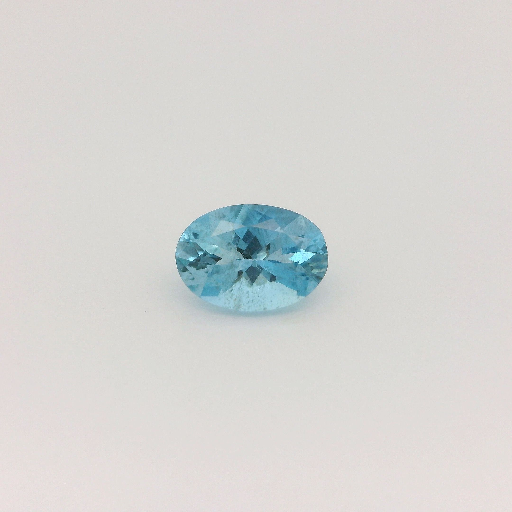 0.91 ct Oval Blue Natural Aquamarine