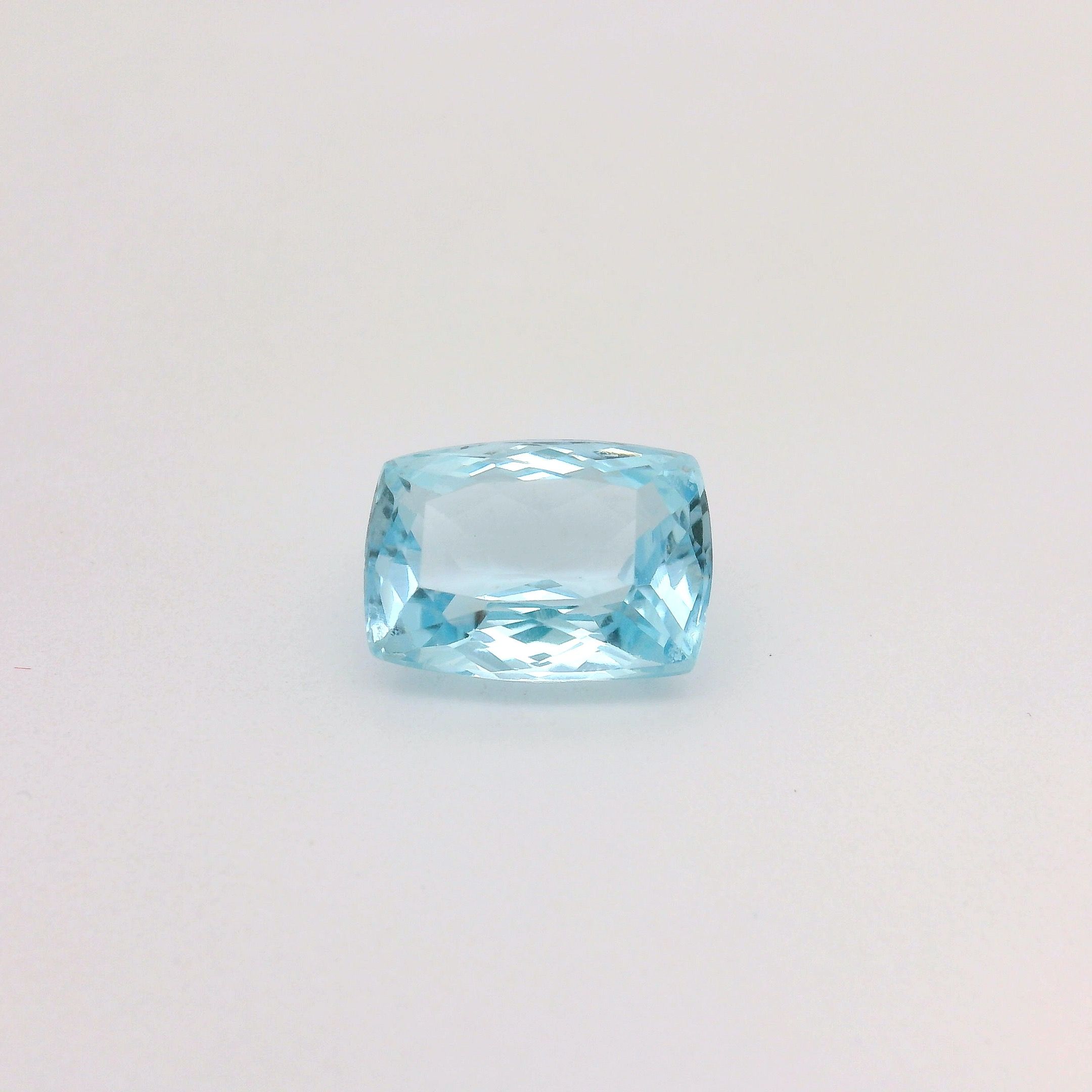 4.38 ct Cushion Blue Natural Aquamarine