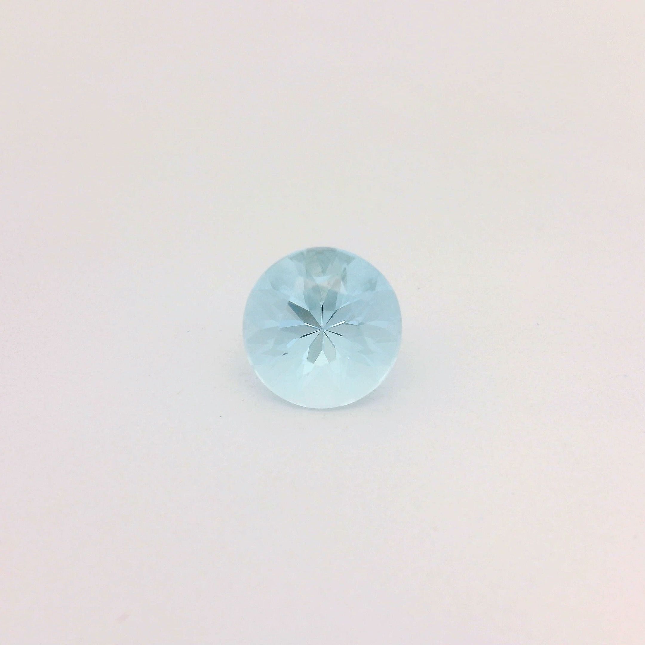 1.58 ct Round Blue Natural Aquamarine