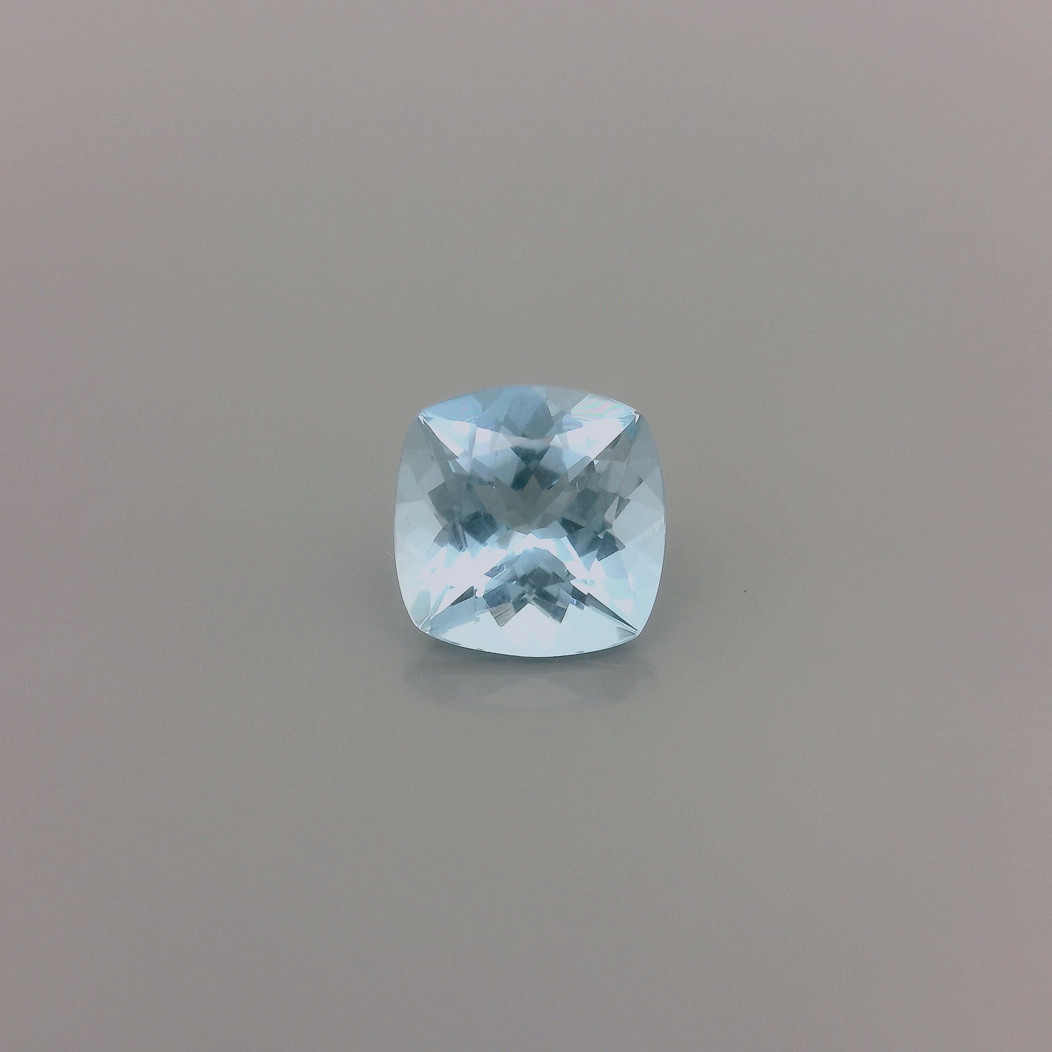 0.84 ct Cushion Blue Natural Aquamarine