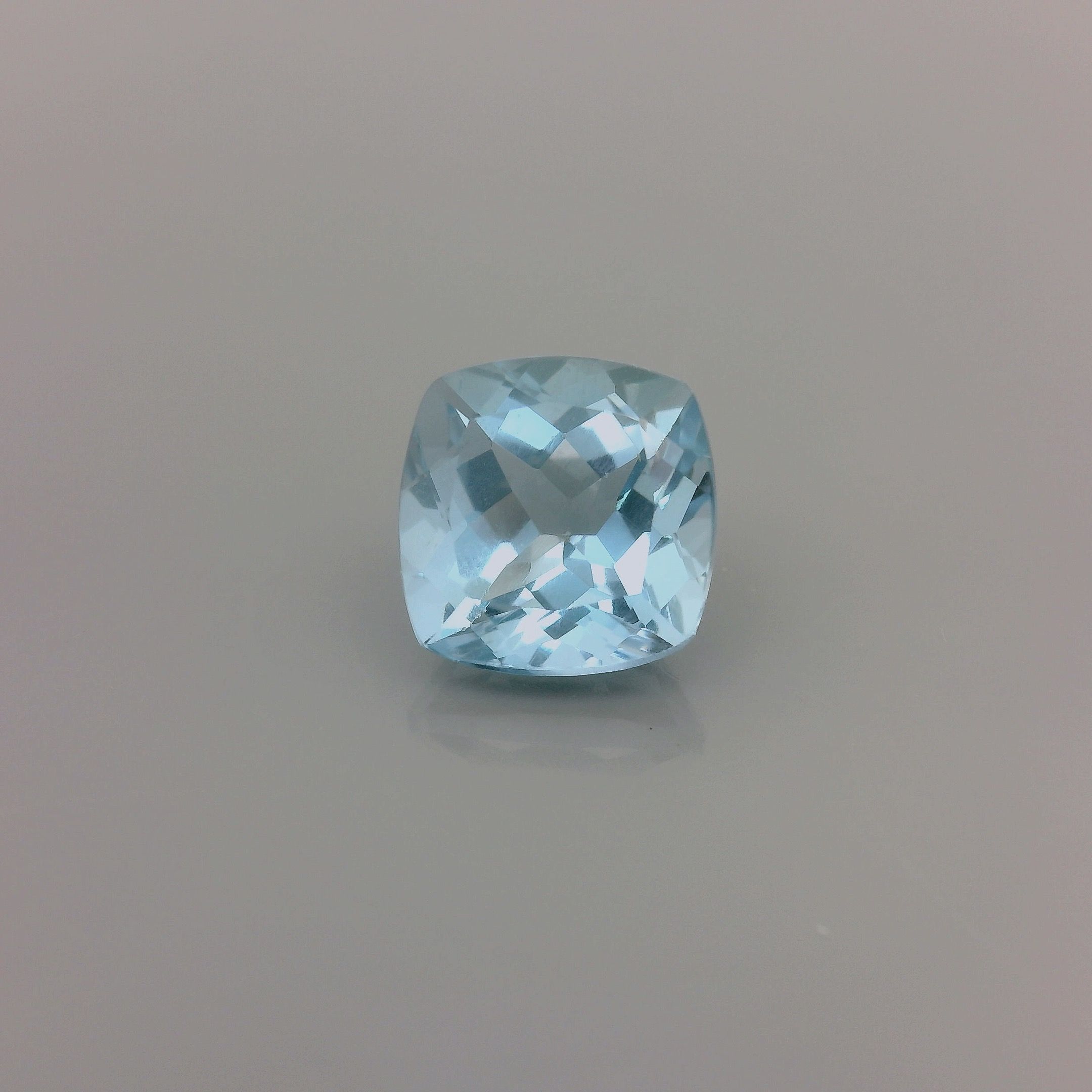 1.47 ct Cushion Blue Natural Aquamarine