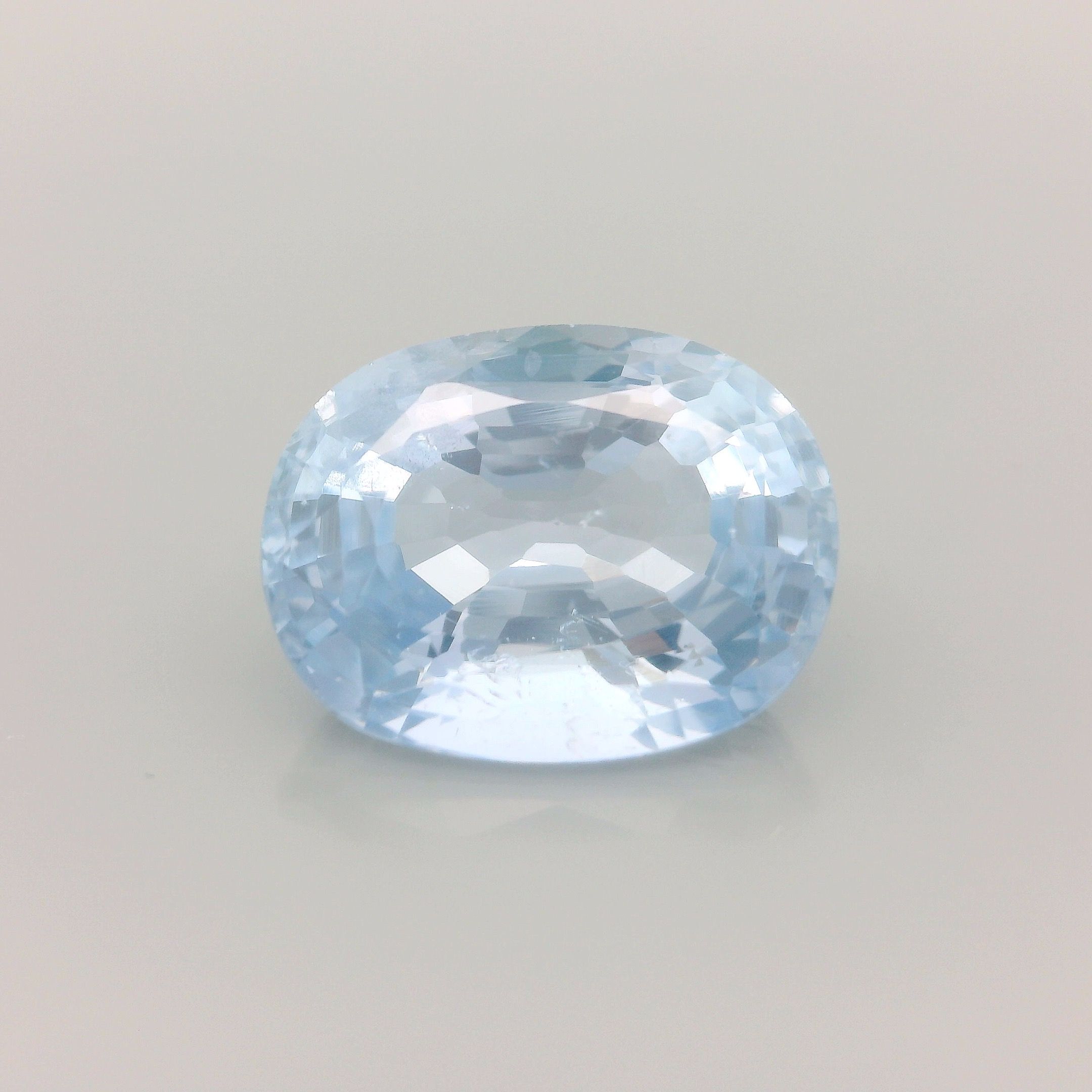 5.04 ct Oval Blue Natural Sapphire