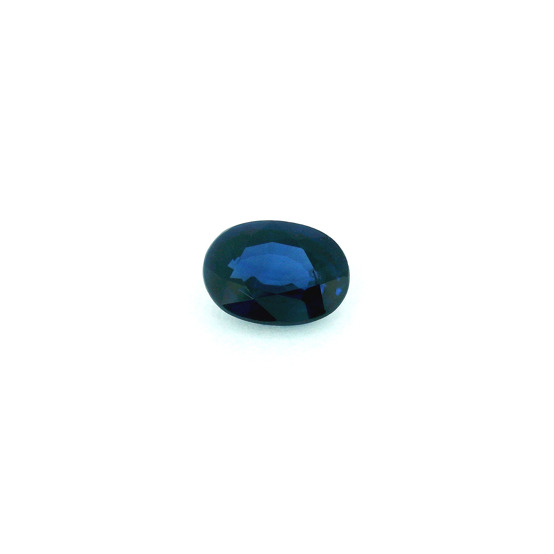 1.57 ct Oval Blue Natural Sapphire