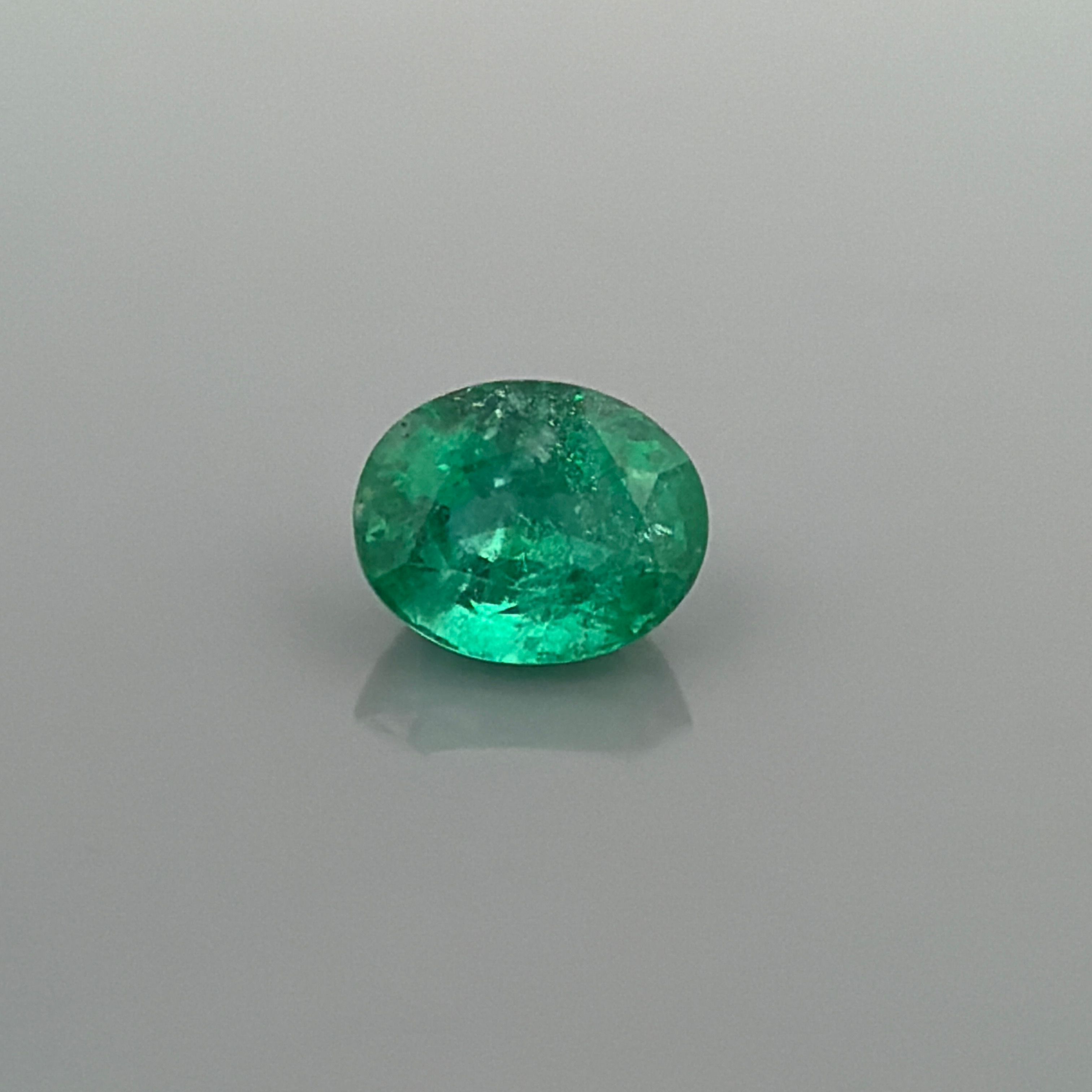 2.82 ct Oval Green Natural Emerald