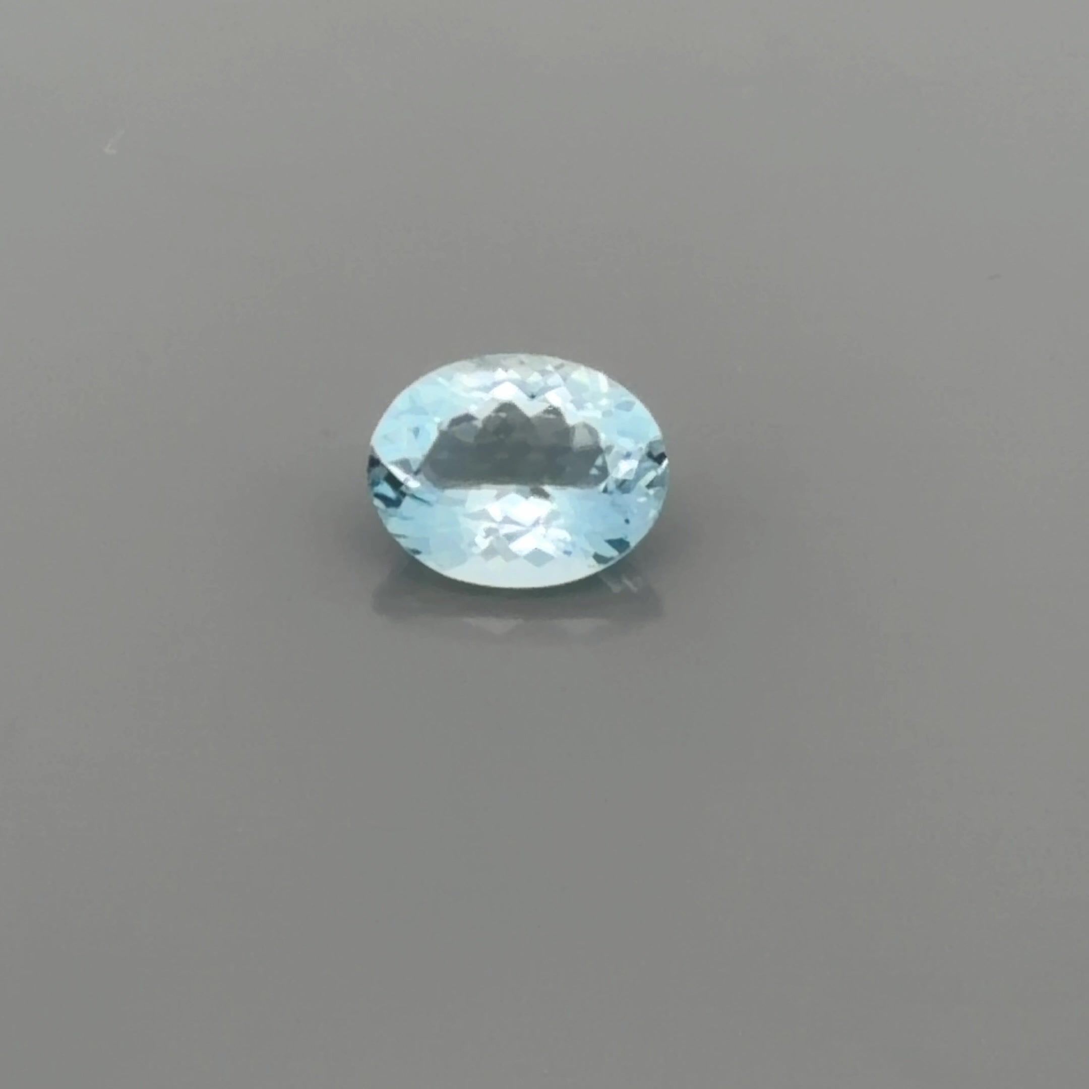 2.24 ct Oval Blue Natural Aquamarine