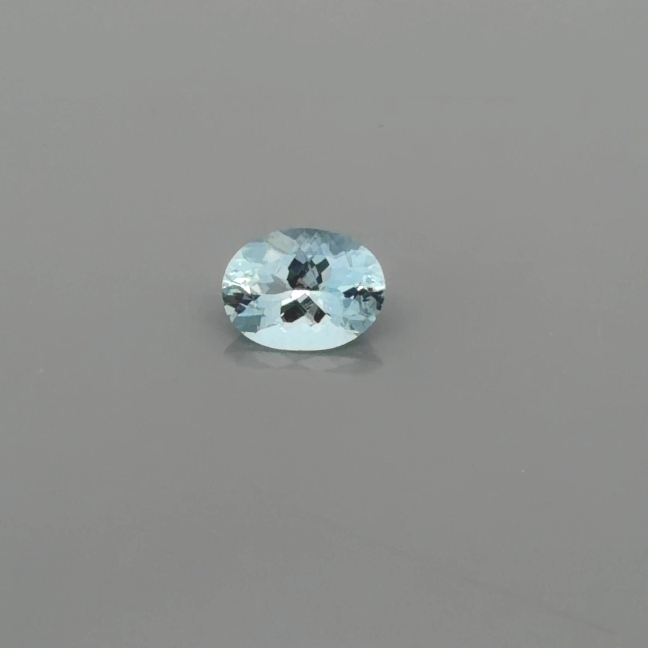 1.49 ct Oval Blue Natural Aquamarine