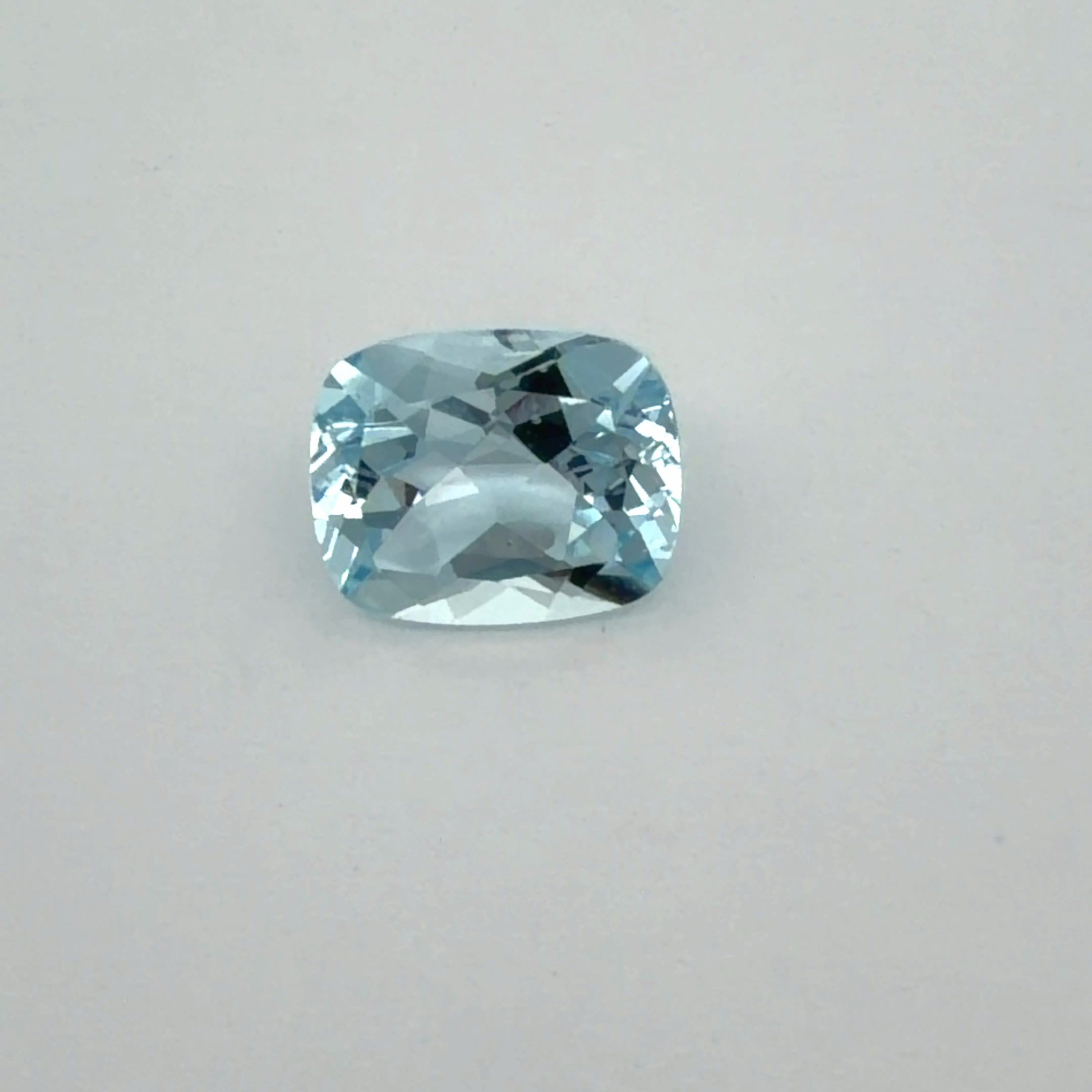 2.93 ct Cushion Blue Natural Aquamarine