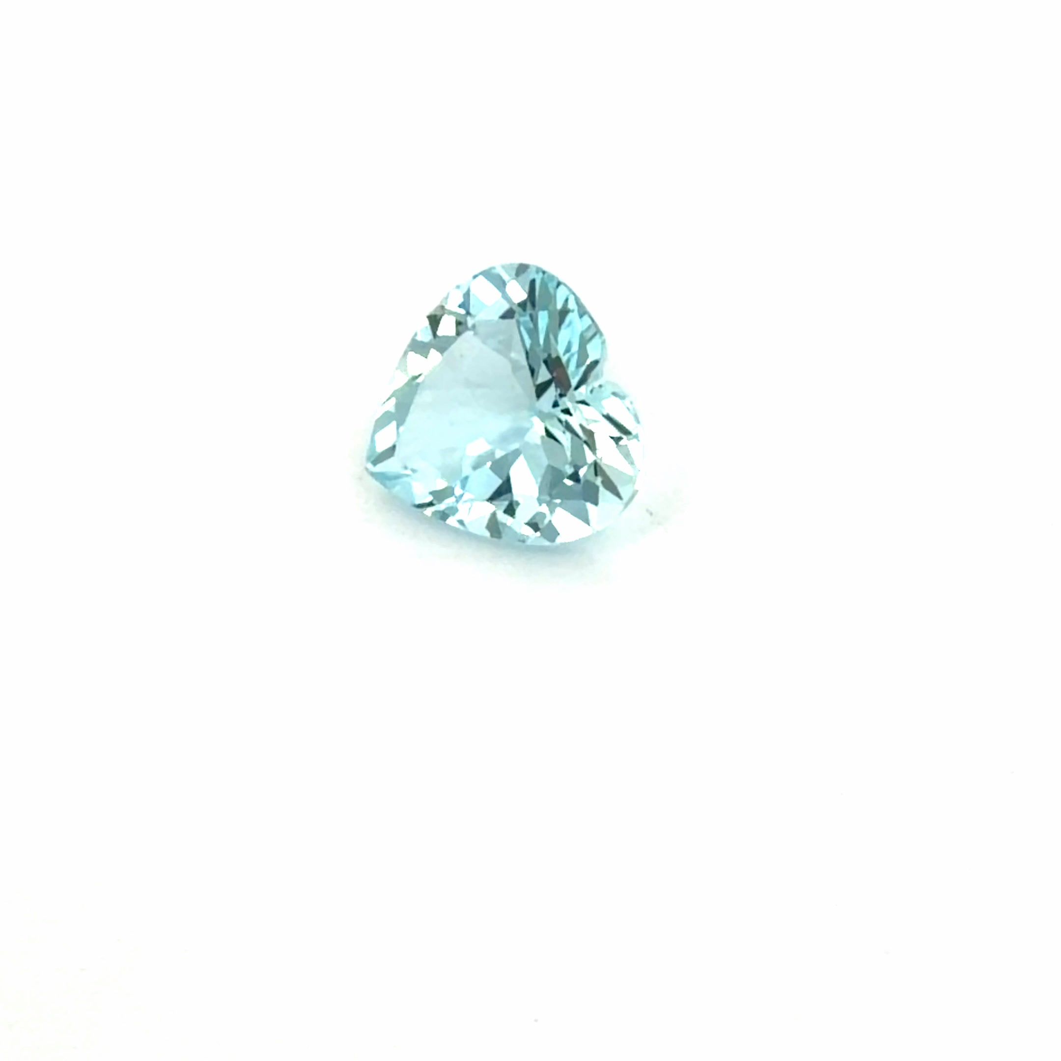 1.52 ct Heart Blue Natural Aquamarine