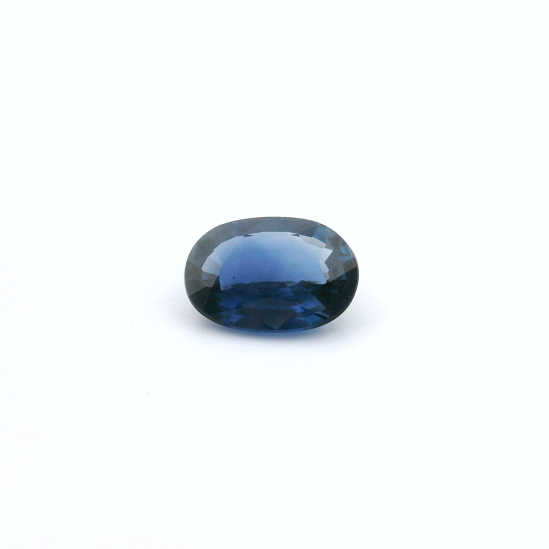 0.85 ct Oval Blue Natural Sapphire