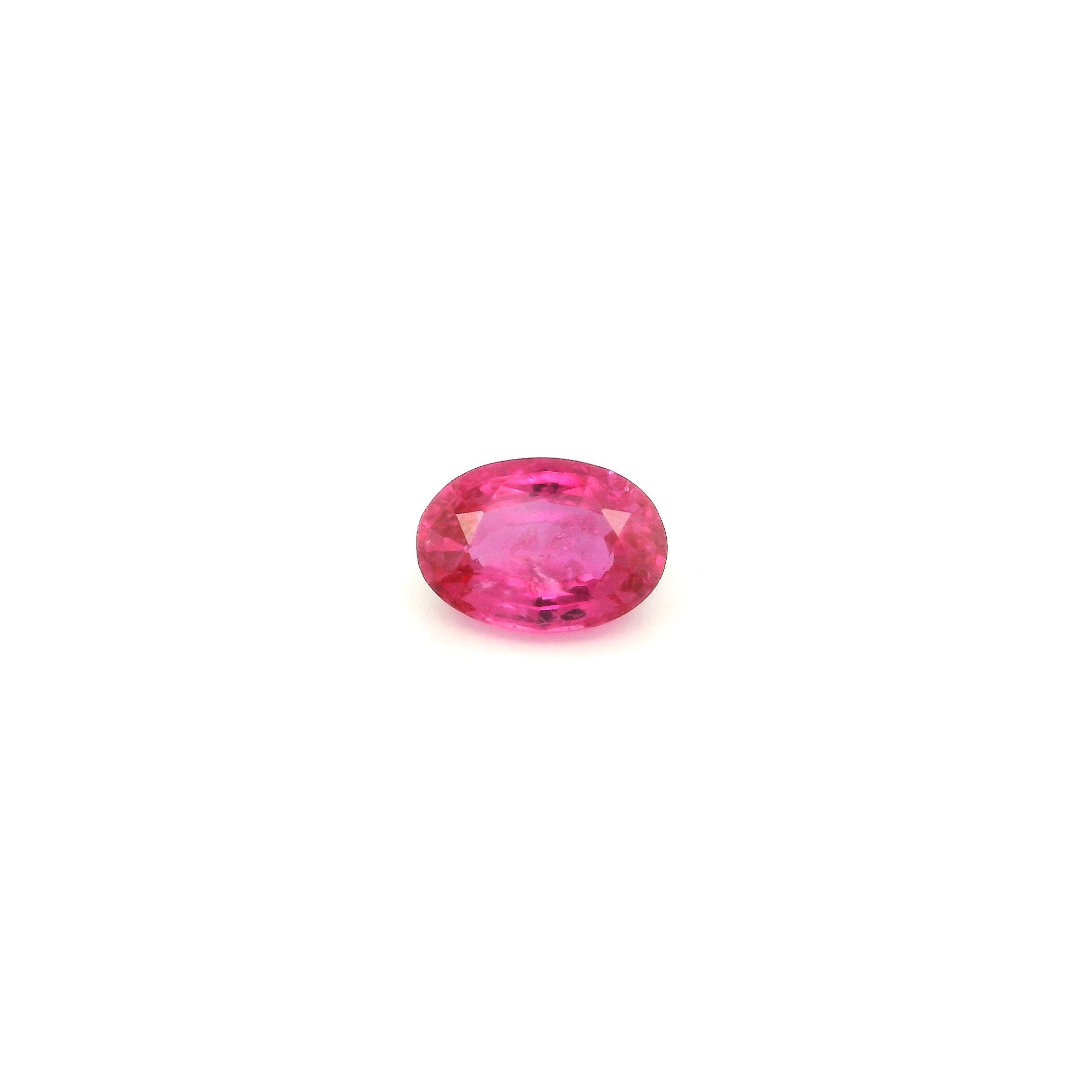 0.73 ct Oval Pink Natural Sapphire