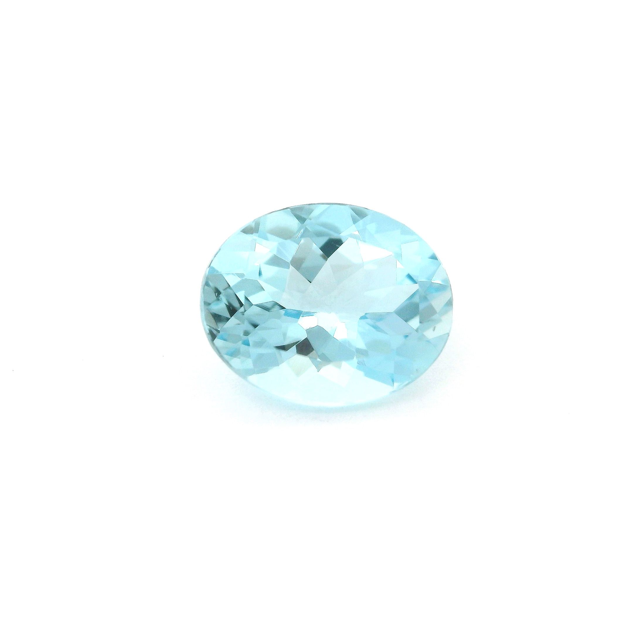 2.34 ct Oval Blue Natural Aquamarine