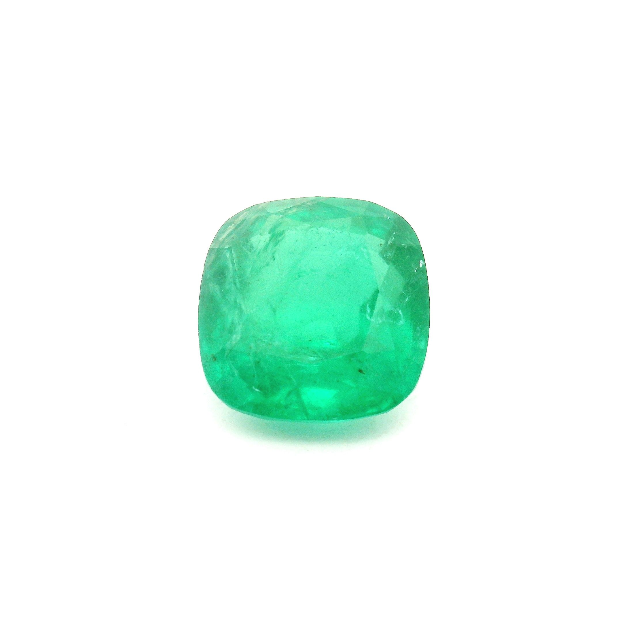 3.66 ct Cushion Green Natural Emerald