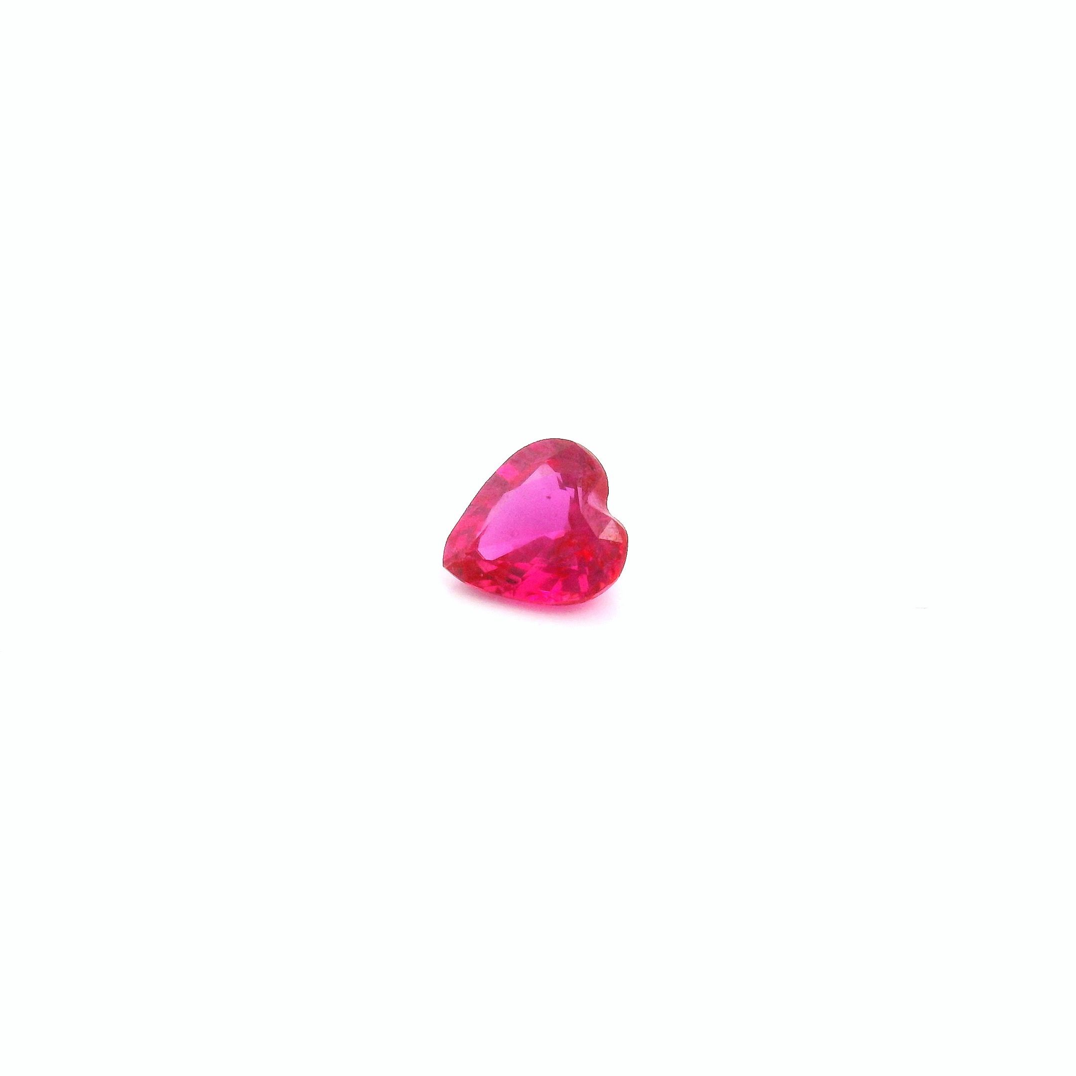 0.32 ct Heart Red Natural Ruby