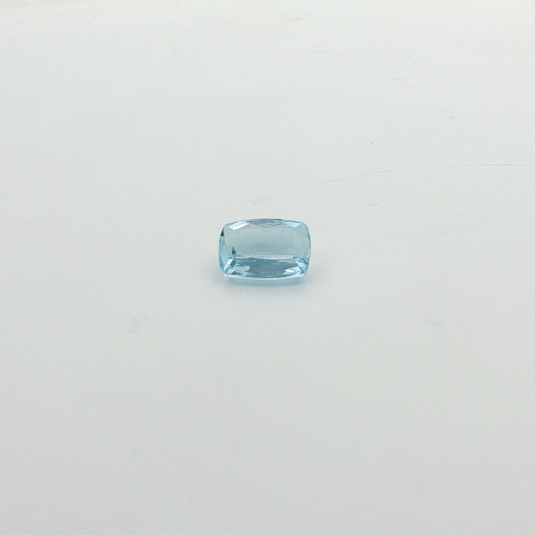 1.81 ct Cushion Blue Natural Aquamarine