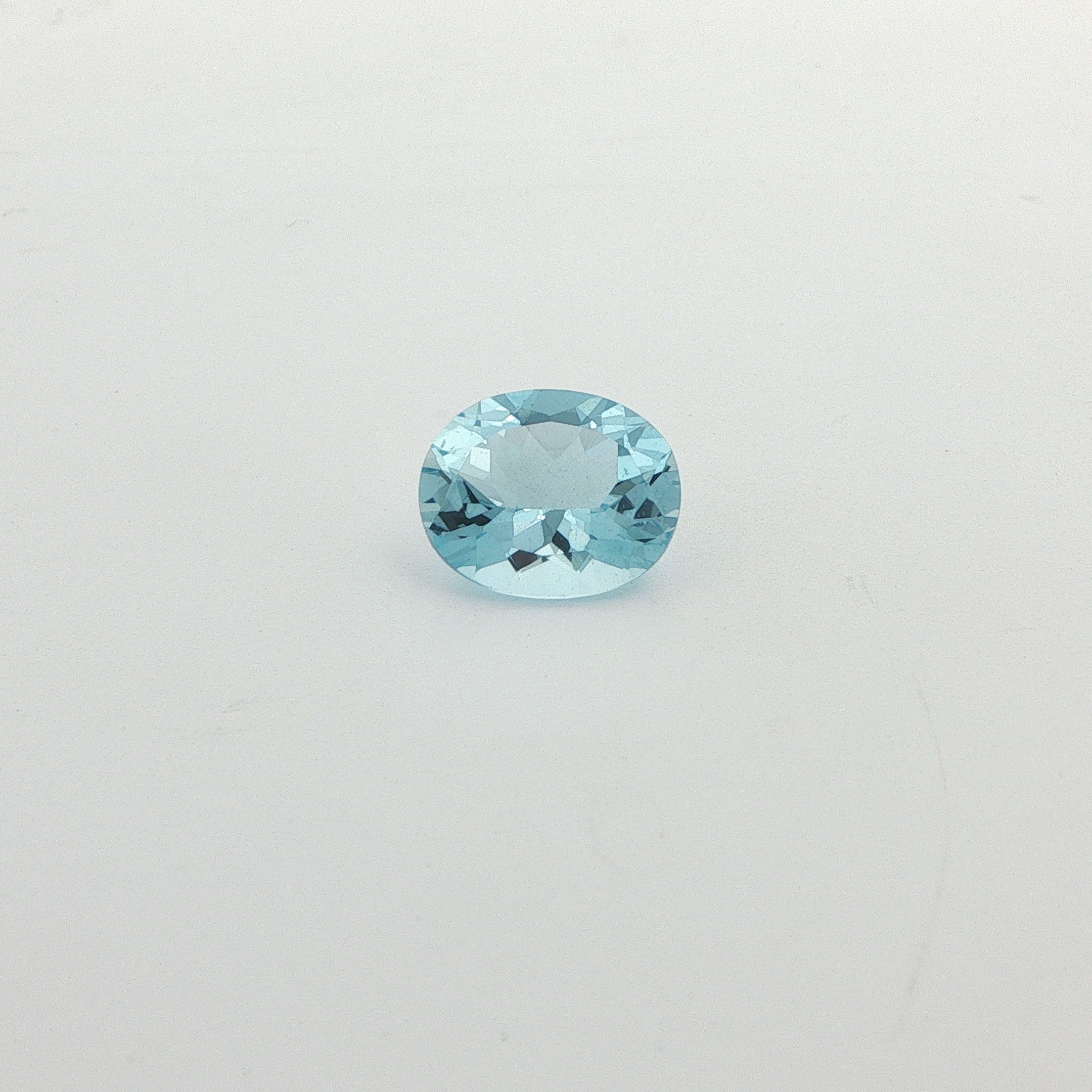 4.04 ct Oval Blue Natural Aquamarine