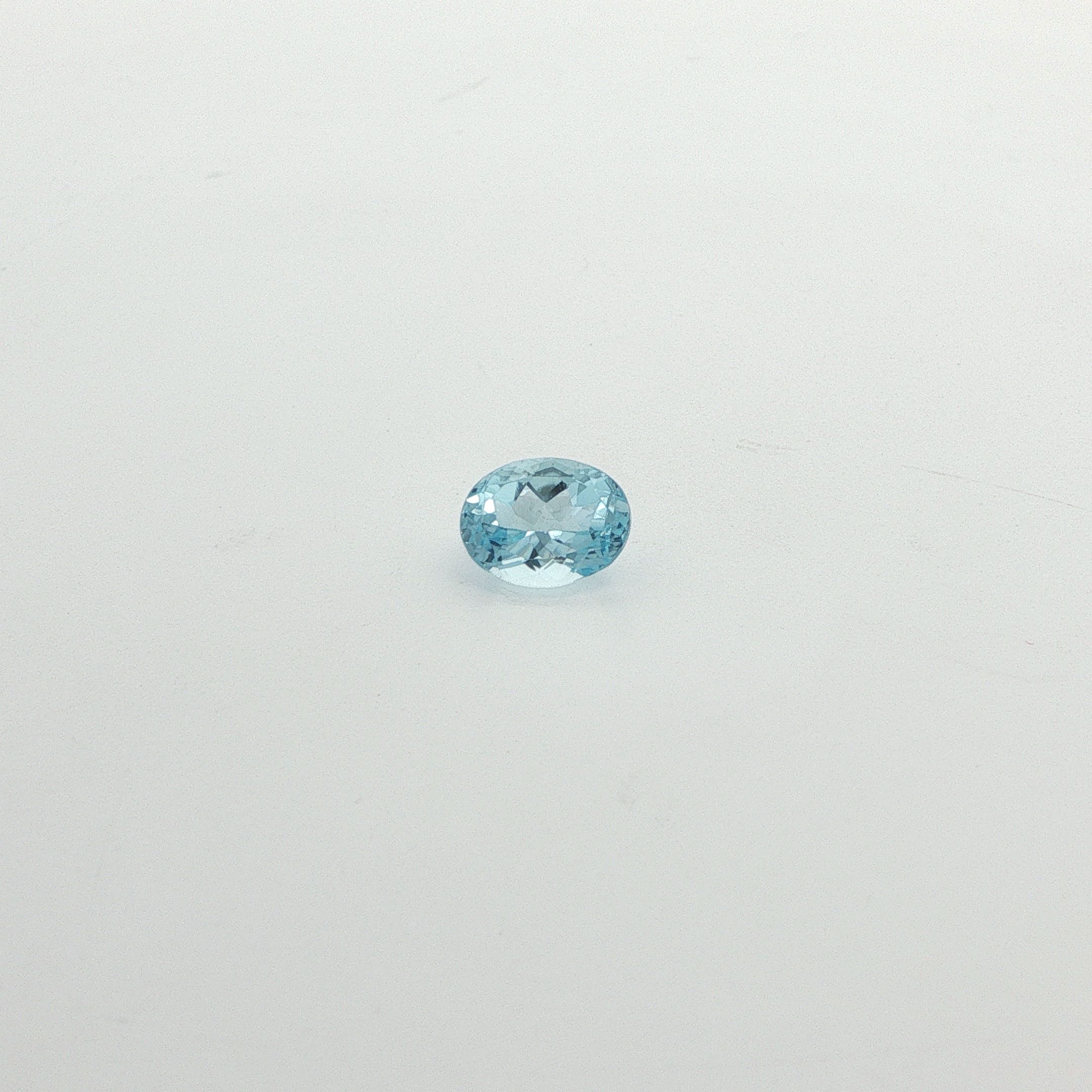 1.35 ct Oval Blue Natural Aquamarine