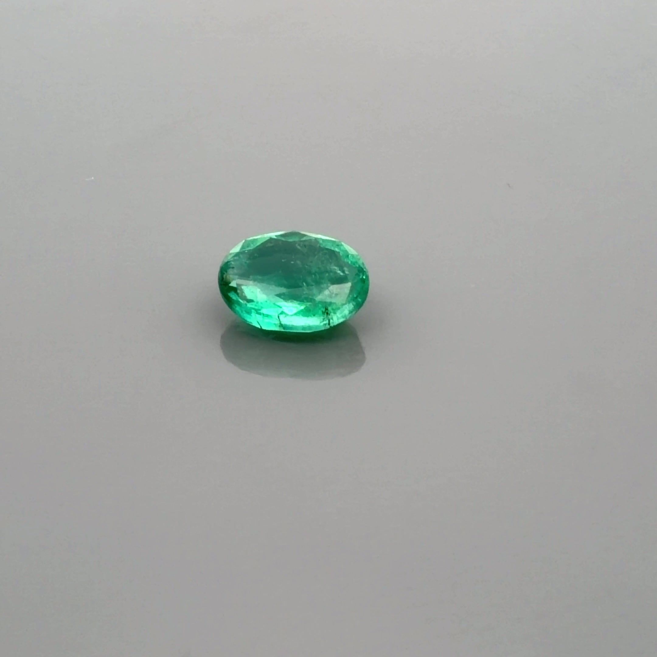 1.29 ct Oval Green Natural Emerald