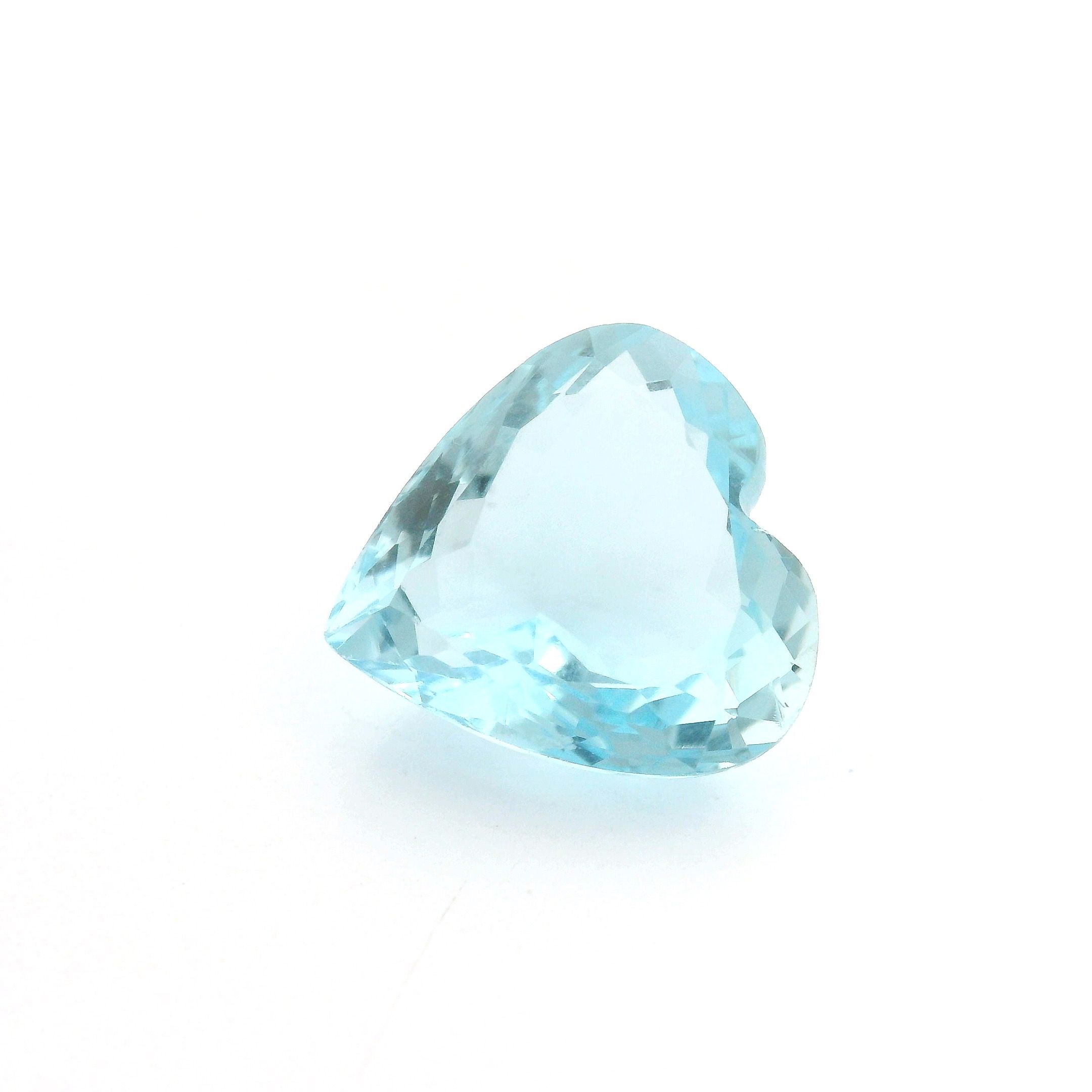 4.36 ct Heart Blue Natural Aquamarine