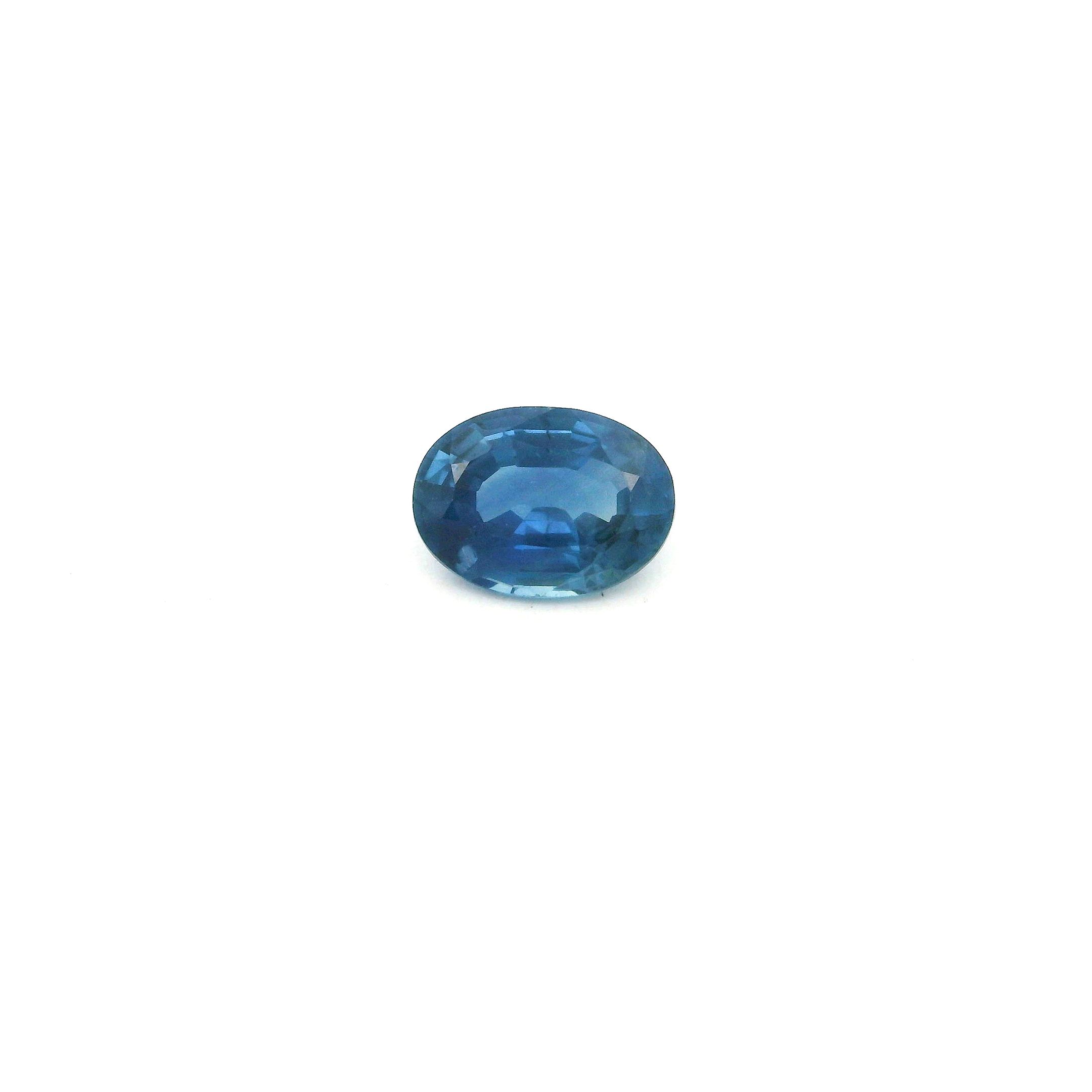 0.95 ct Oval Blue Natural Sapphire