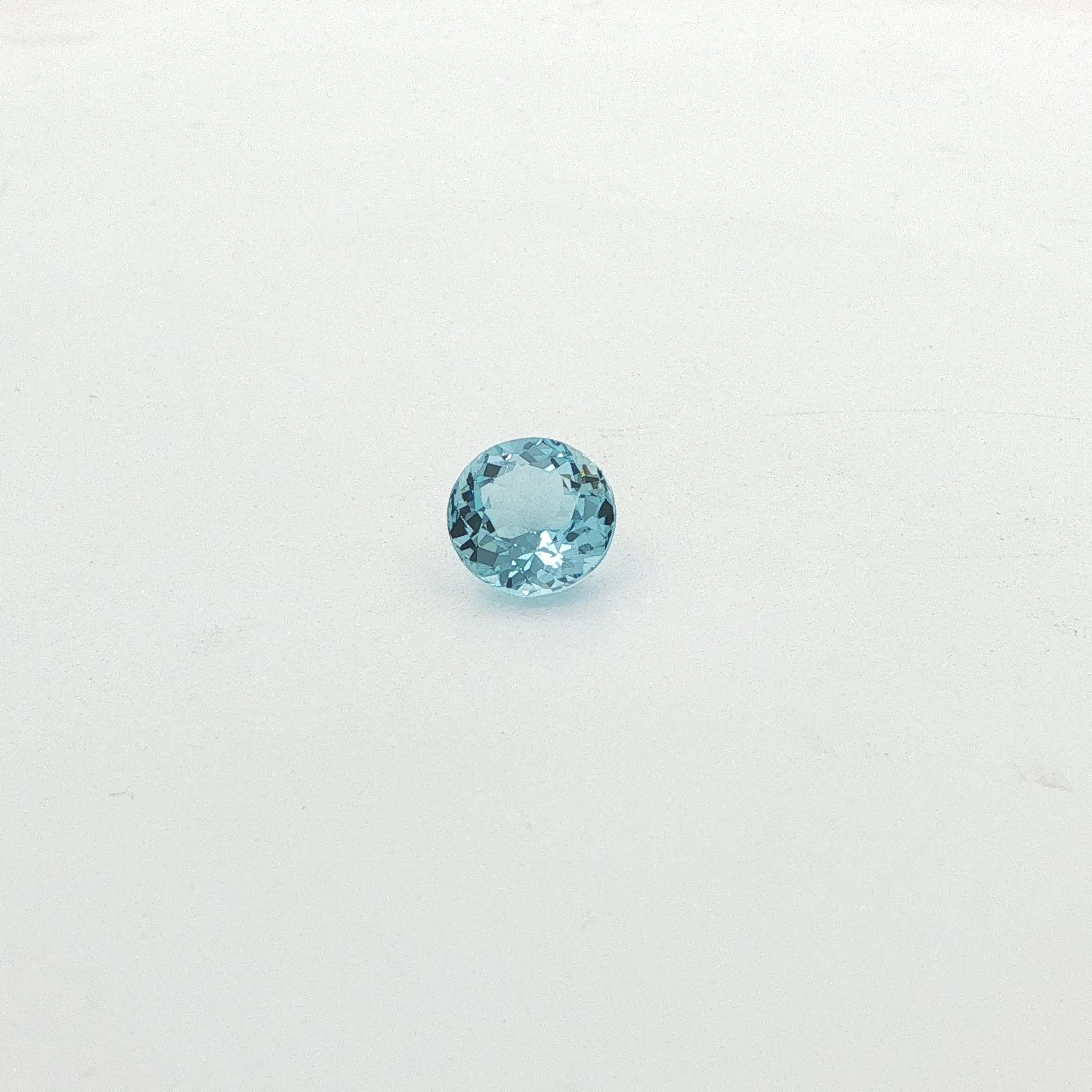 1.60 ct Round Blue Natural Aquamarine