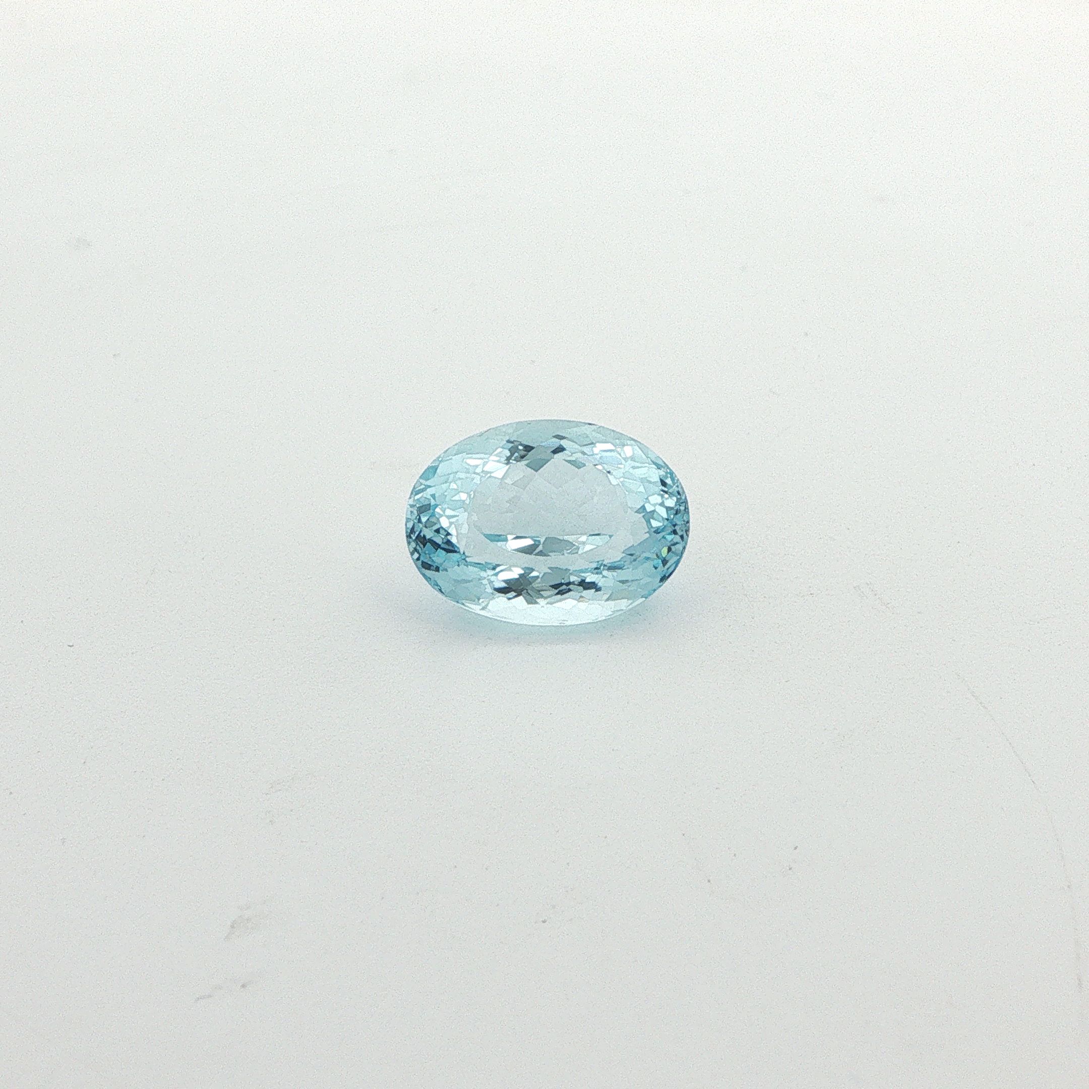 4.97 ct Oval Blue Natural Aquamarine