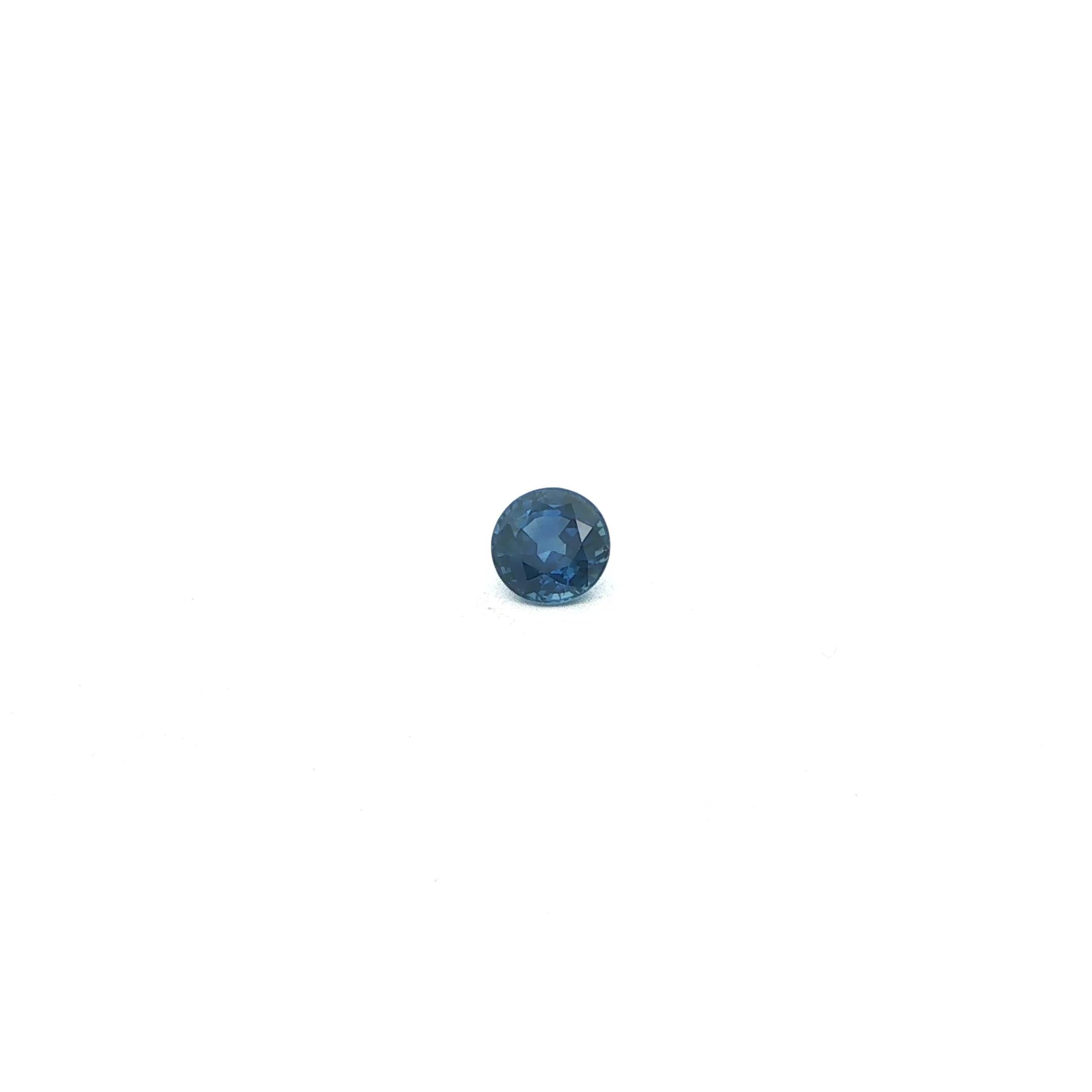 0.71 ct Round Blue Natural Sapphire