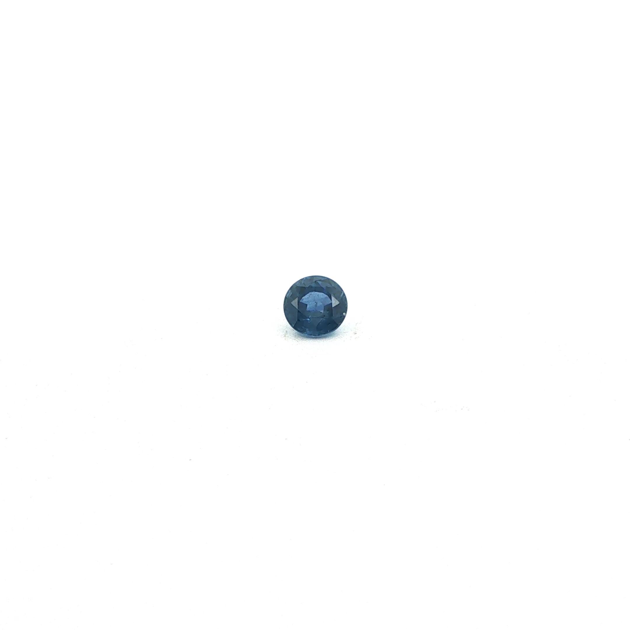 0.57 ct Round Blue Natural Sapphire