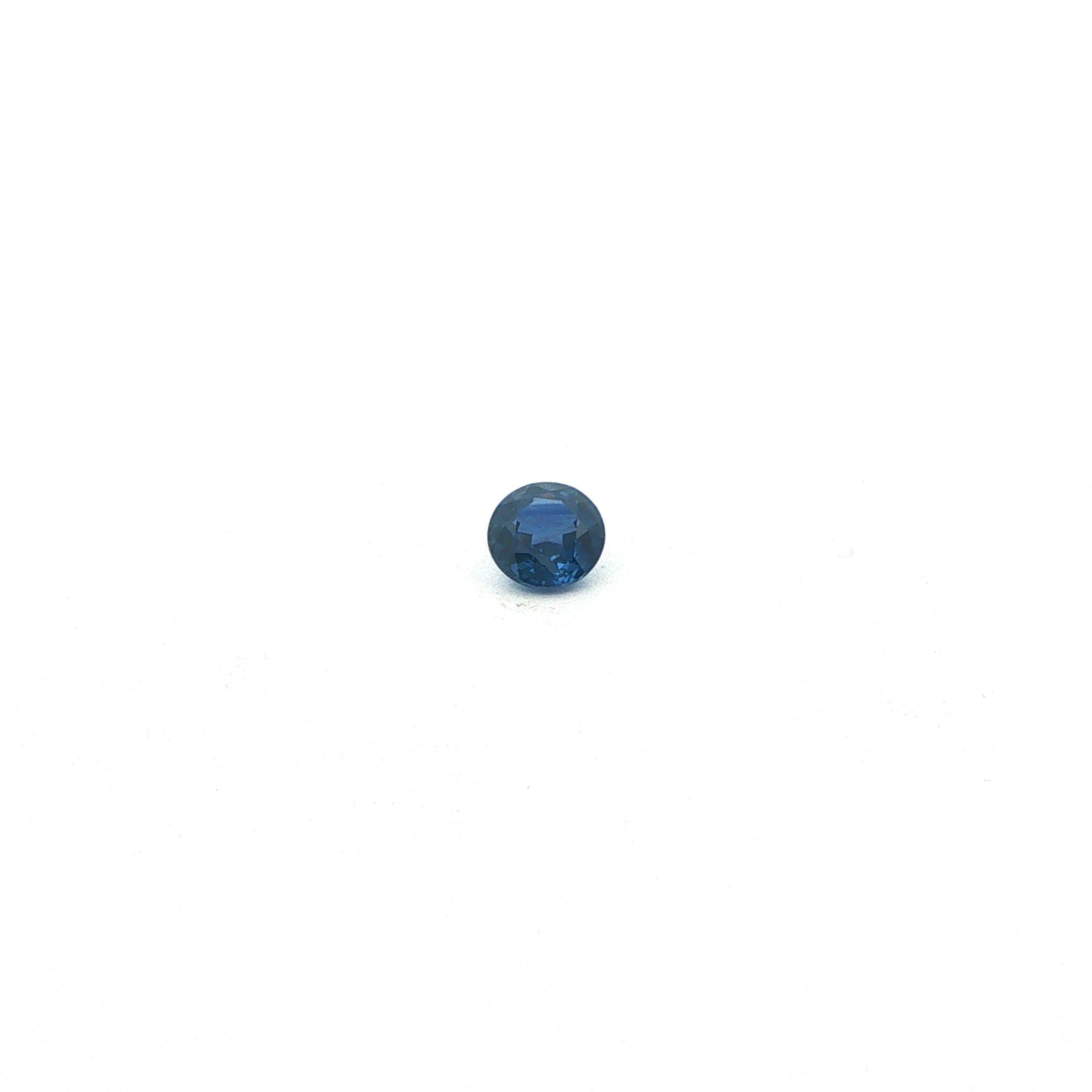 0.69 ct Round Blue Natural Sapphire