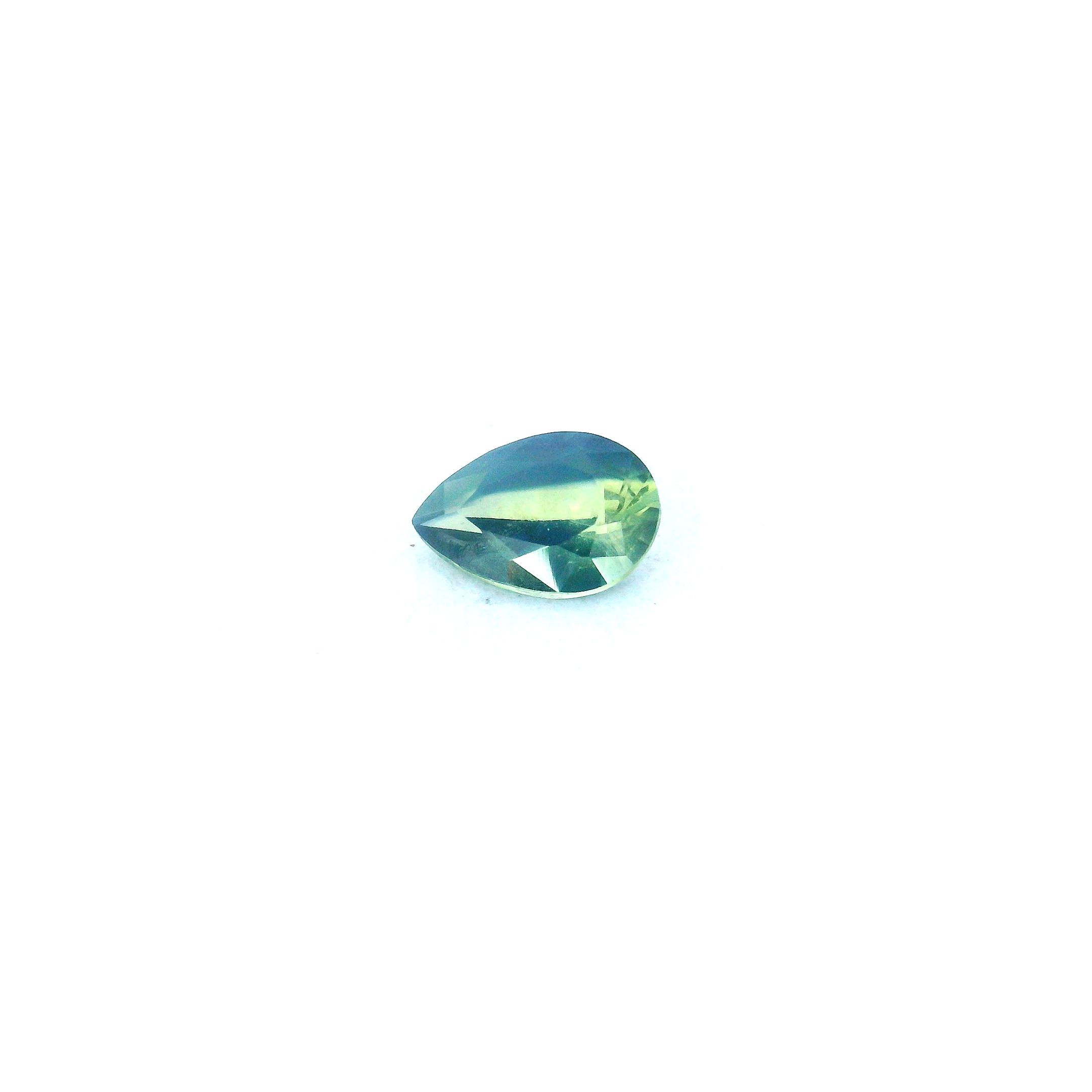 0.39 ct Pear Green Natural Sapphire