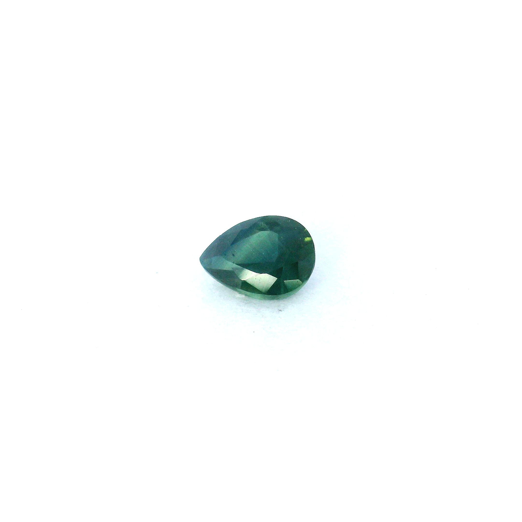 0.47 ct Pear Green Natural Sapphire