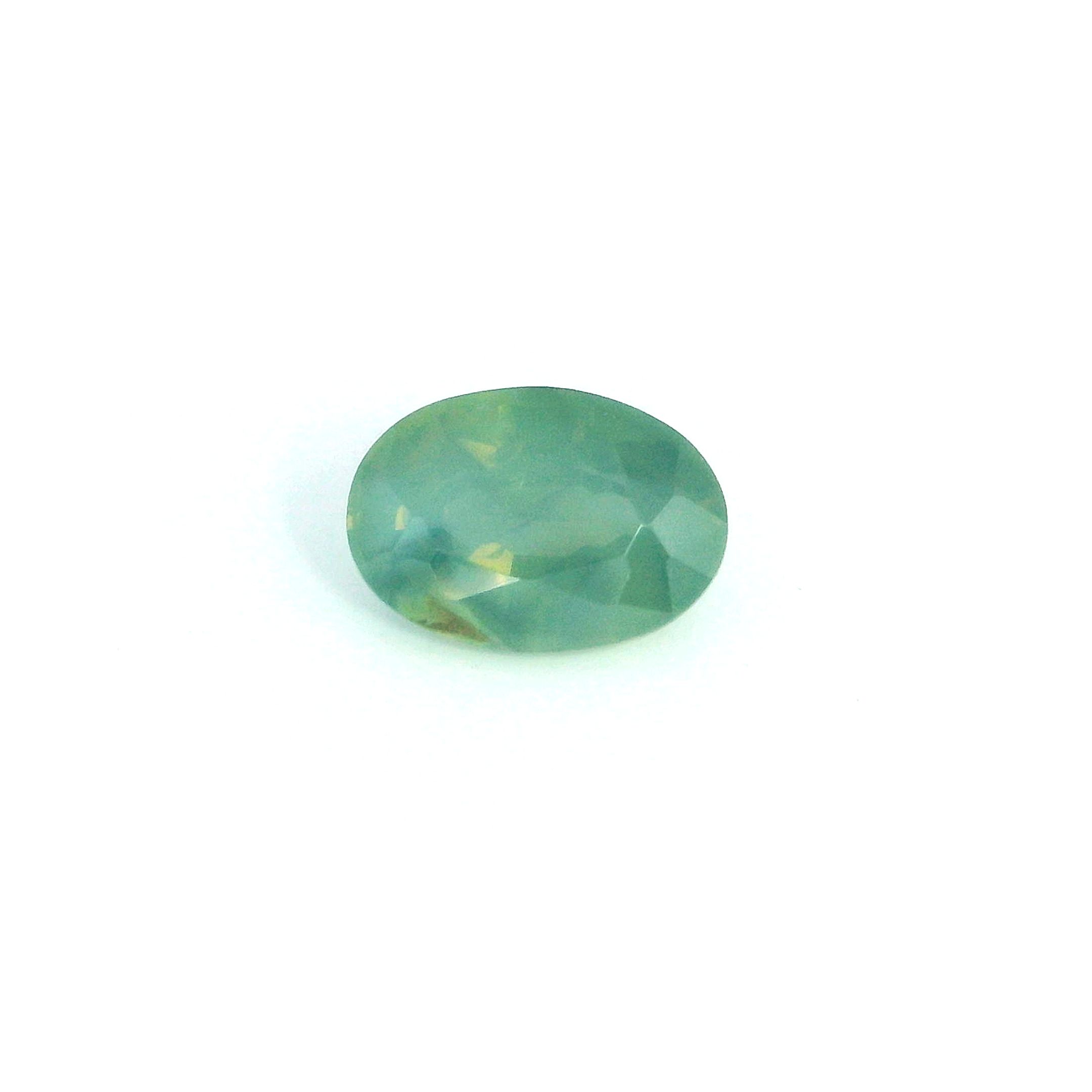 0.91 ct Oval Green Natural Sapphire