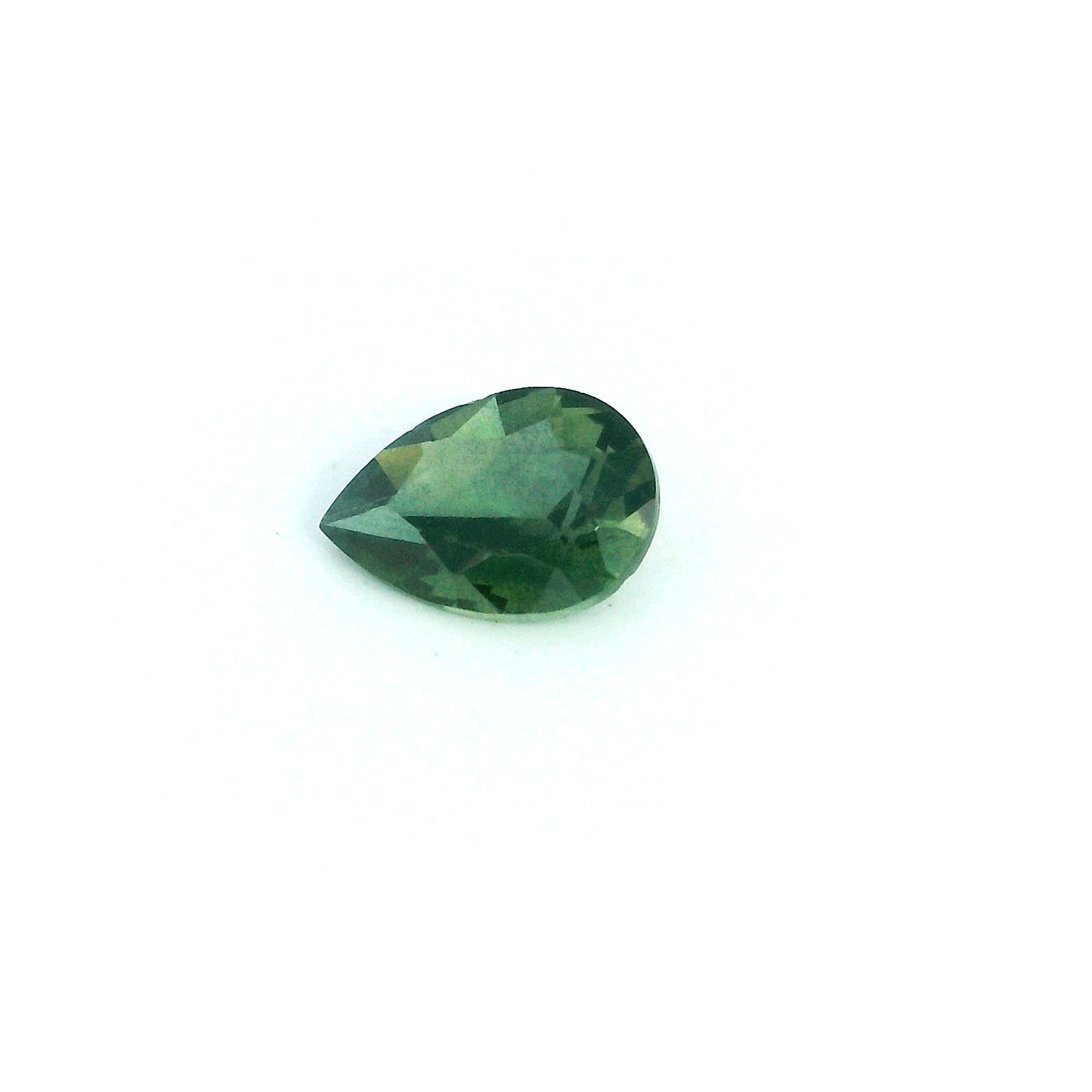 0.53 ct Pear Green Natural Sapphire