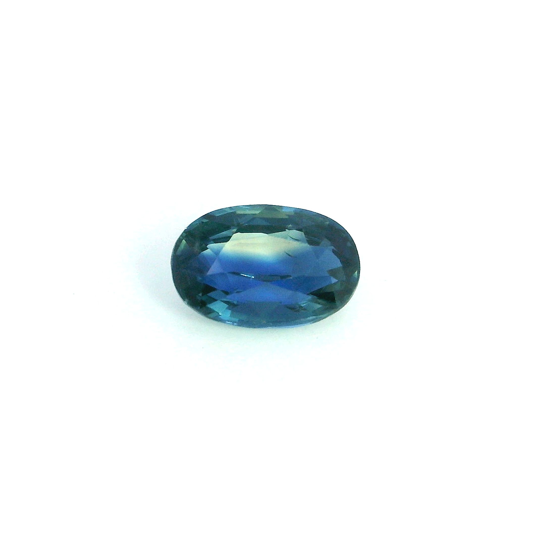 1.05 ct Oval Green Natural Sapphire