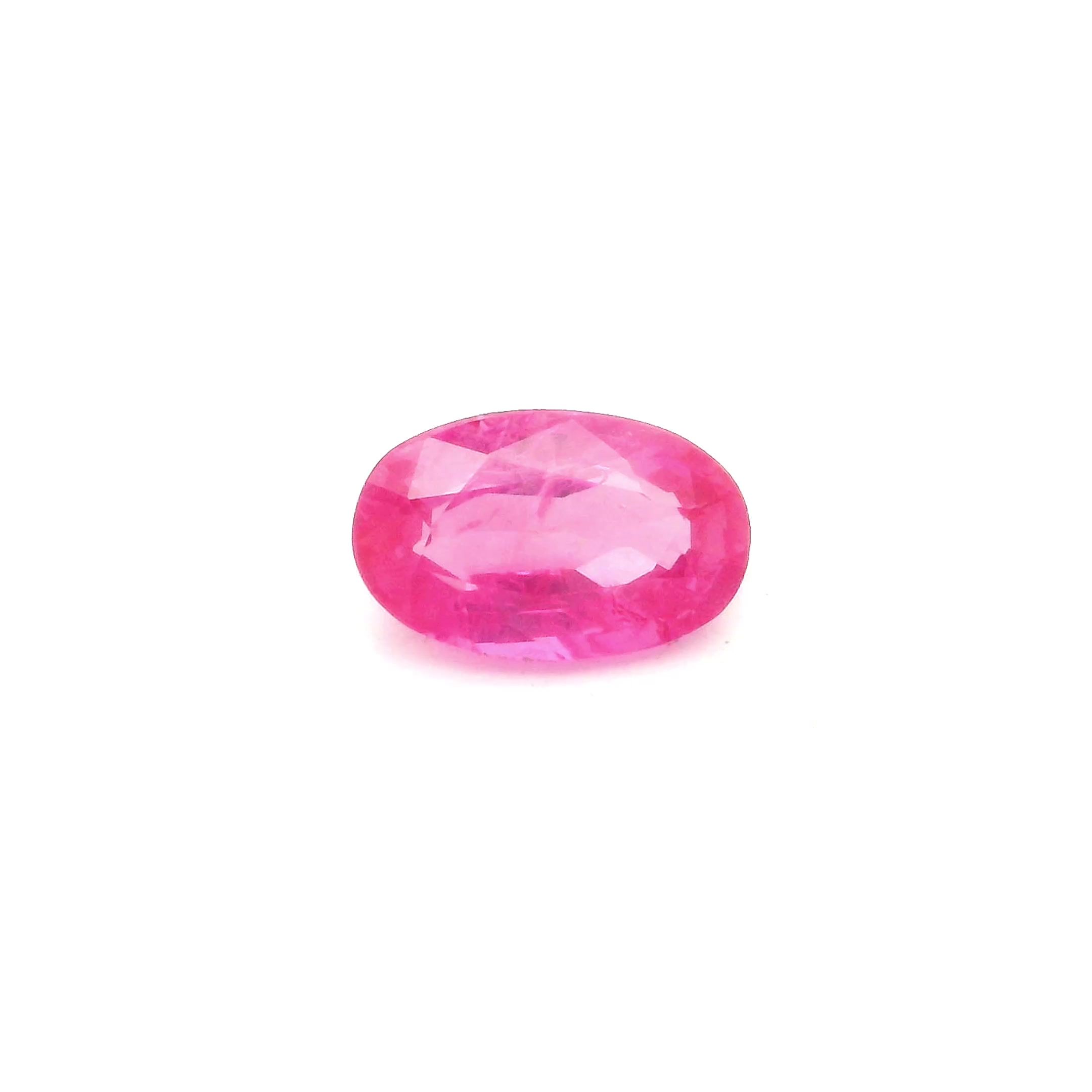 0.88 ct Oval Pink Natural Sapphire