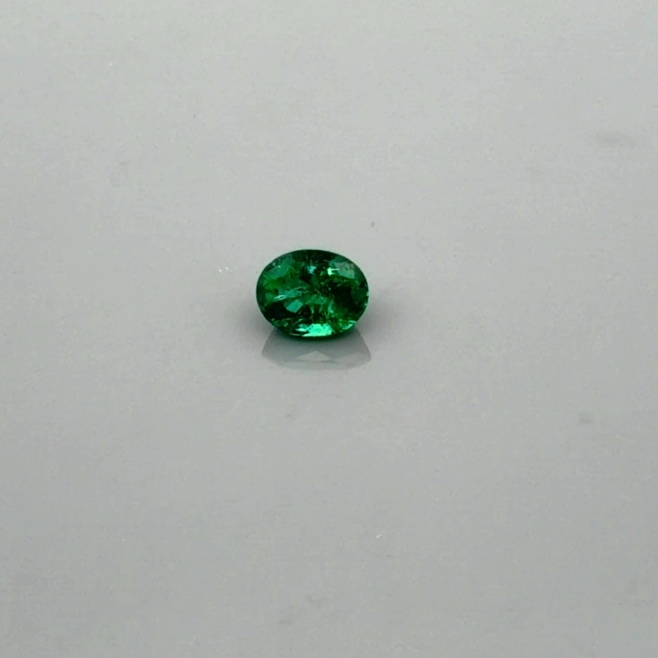 0.64 ct Oval Green Natural Emerald
