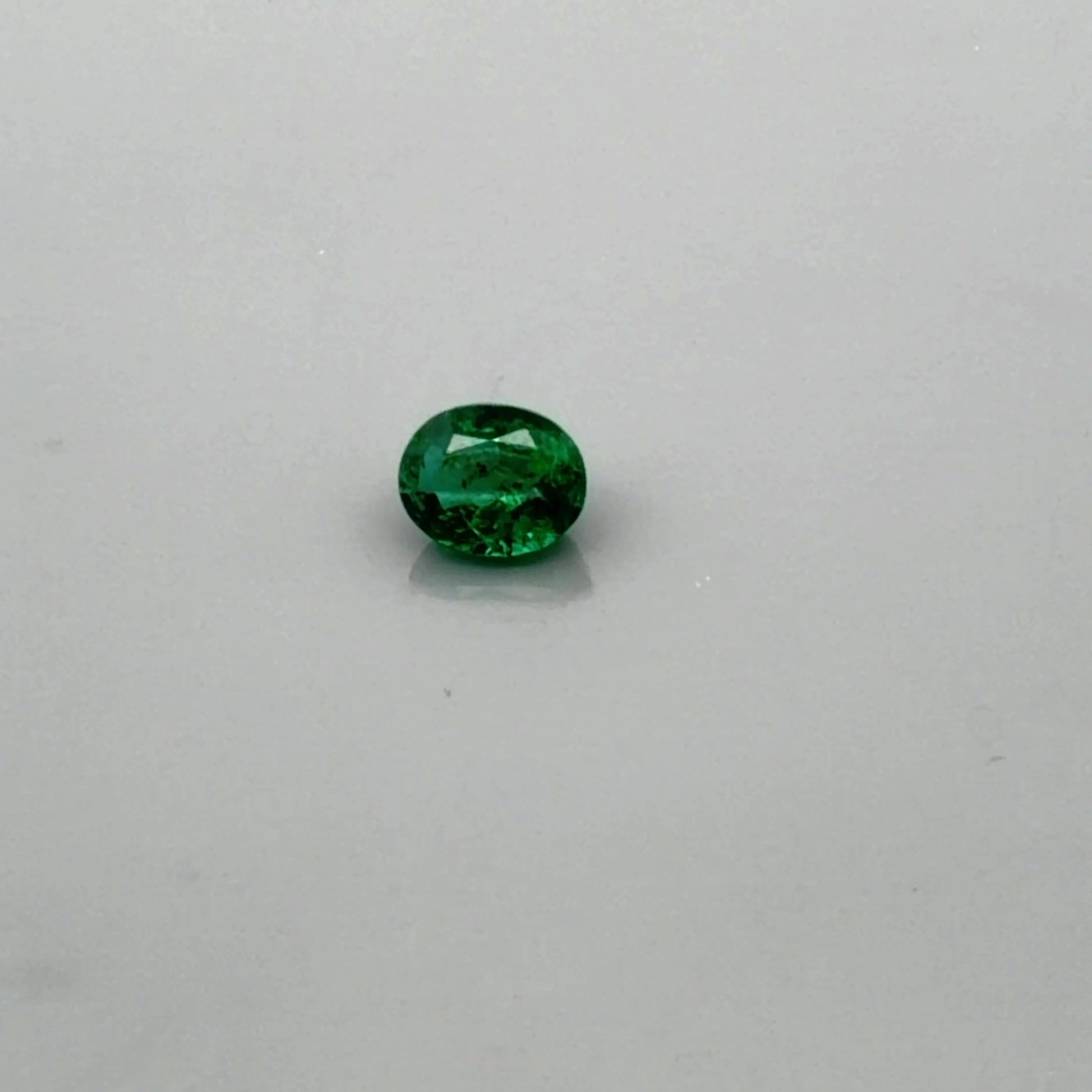 0.68 ct Oval Green Natural Emerald