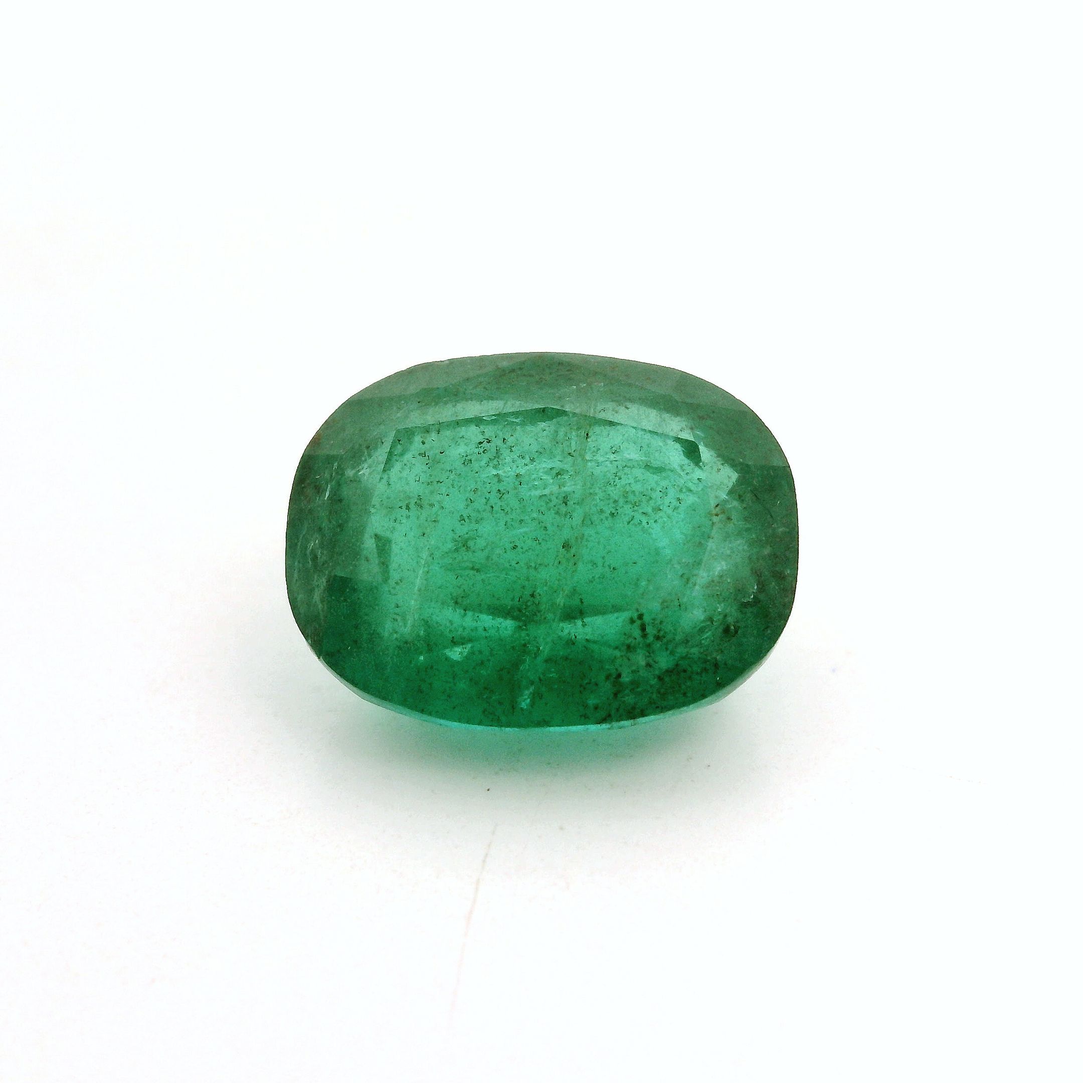5.49 ct Cushion Green Natural Emerald