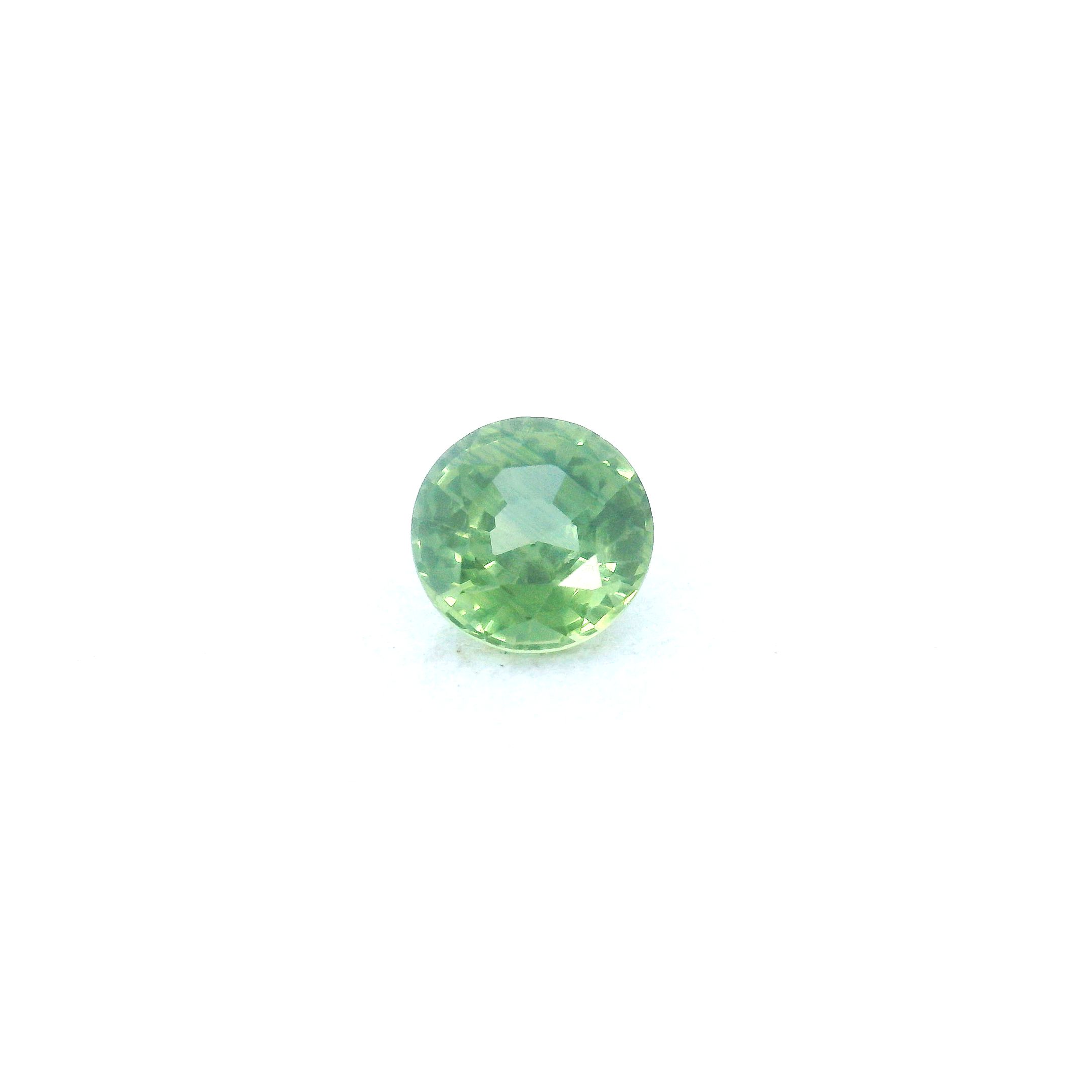 0.69 ct Round Green Natural Sapphire