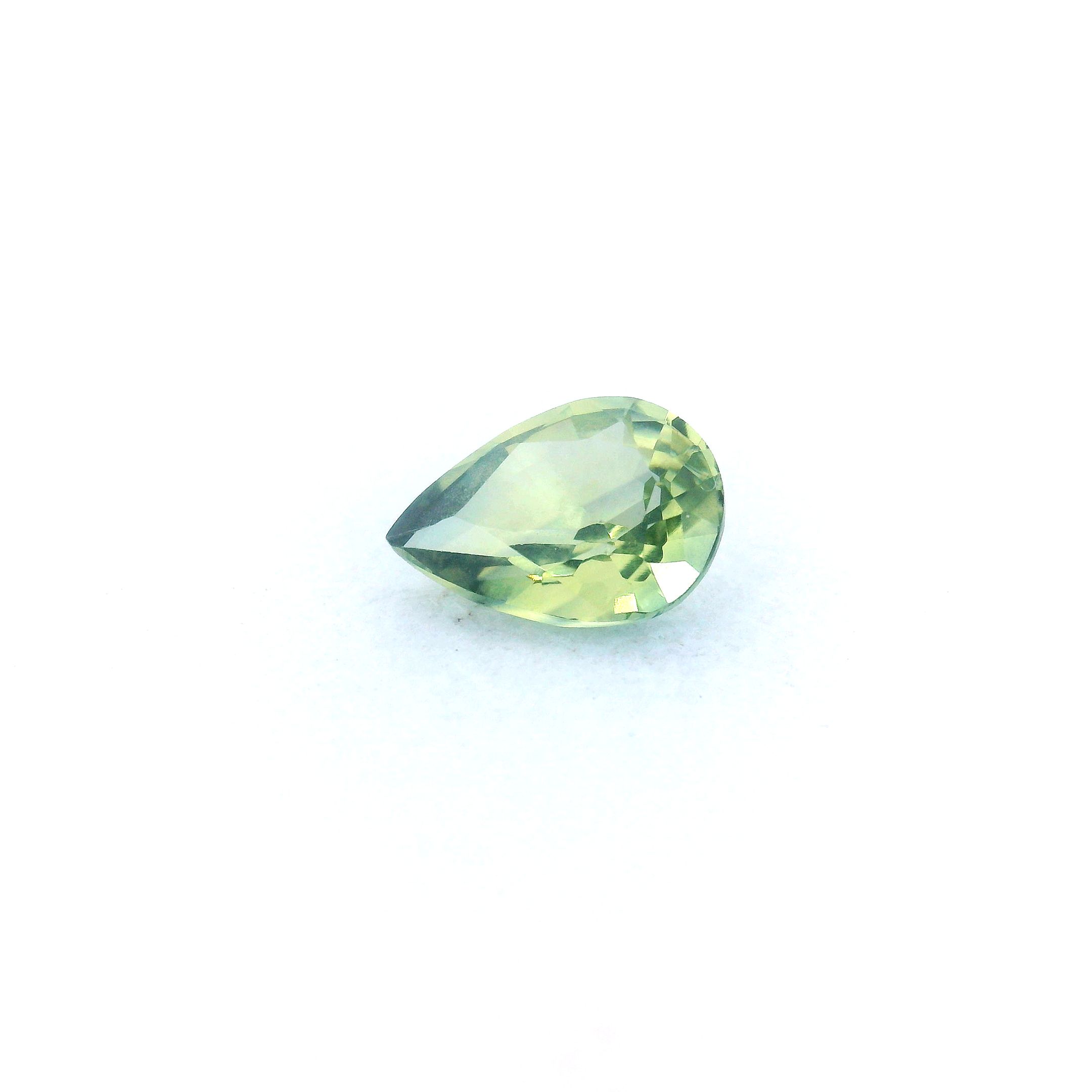 0.80 ct Pear Green Natural Sapphire