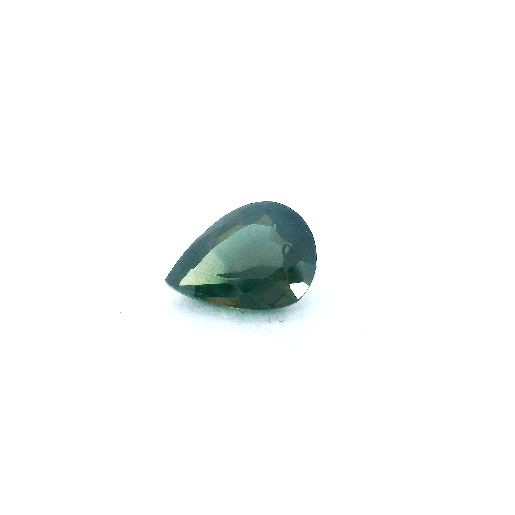 0.76 ct Pear Green Natural Sapphire