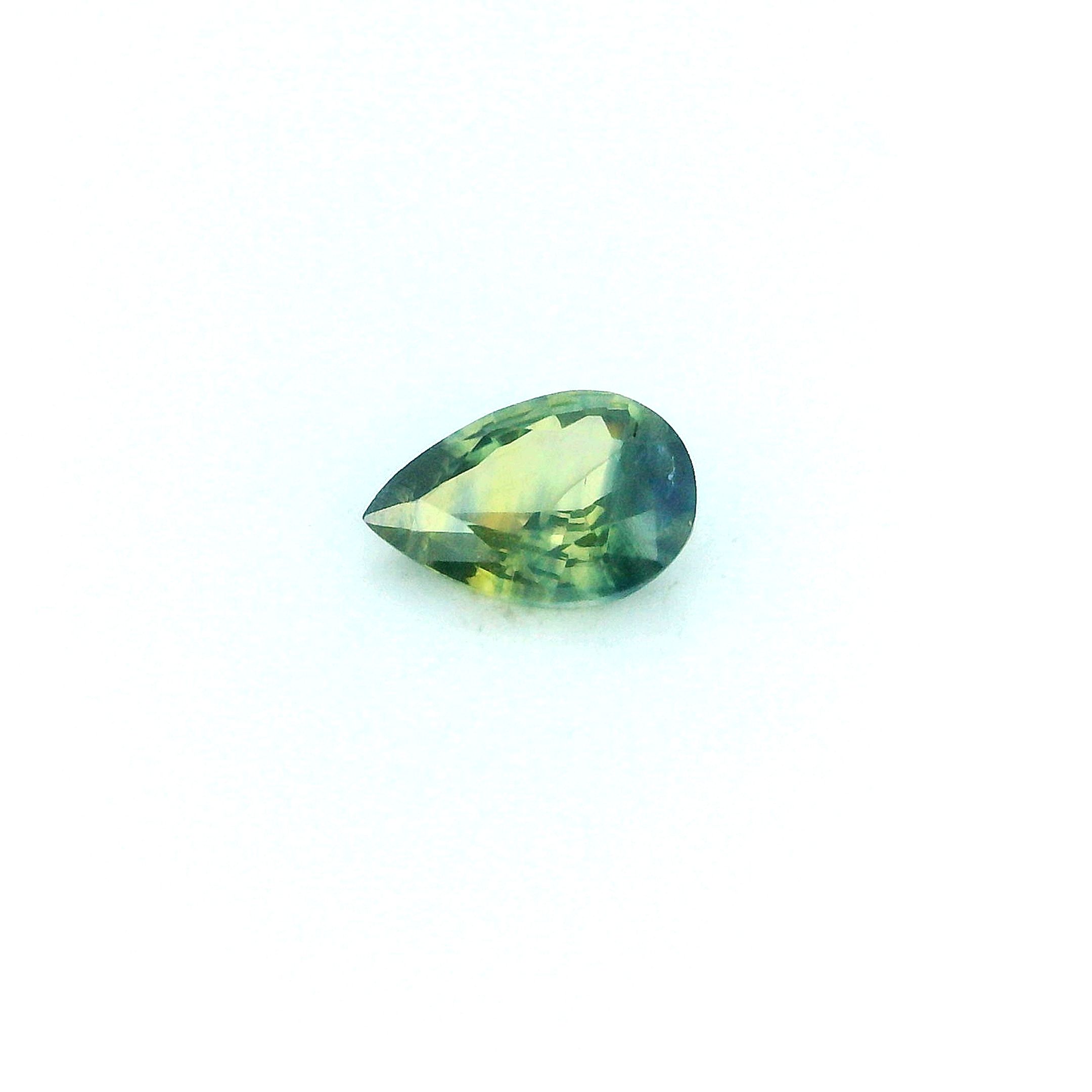 0.41 ct Pear Green Natural Sapphire