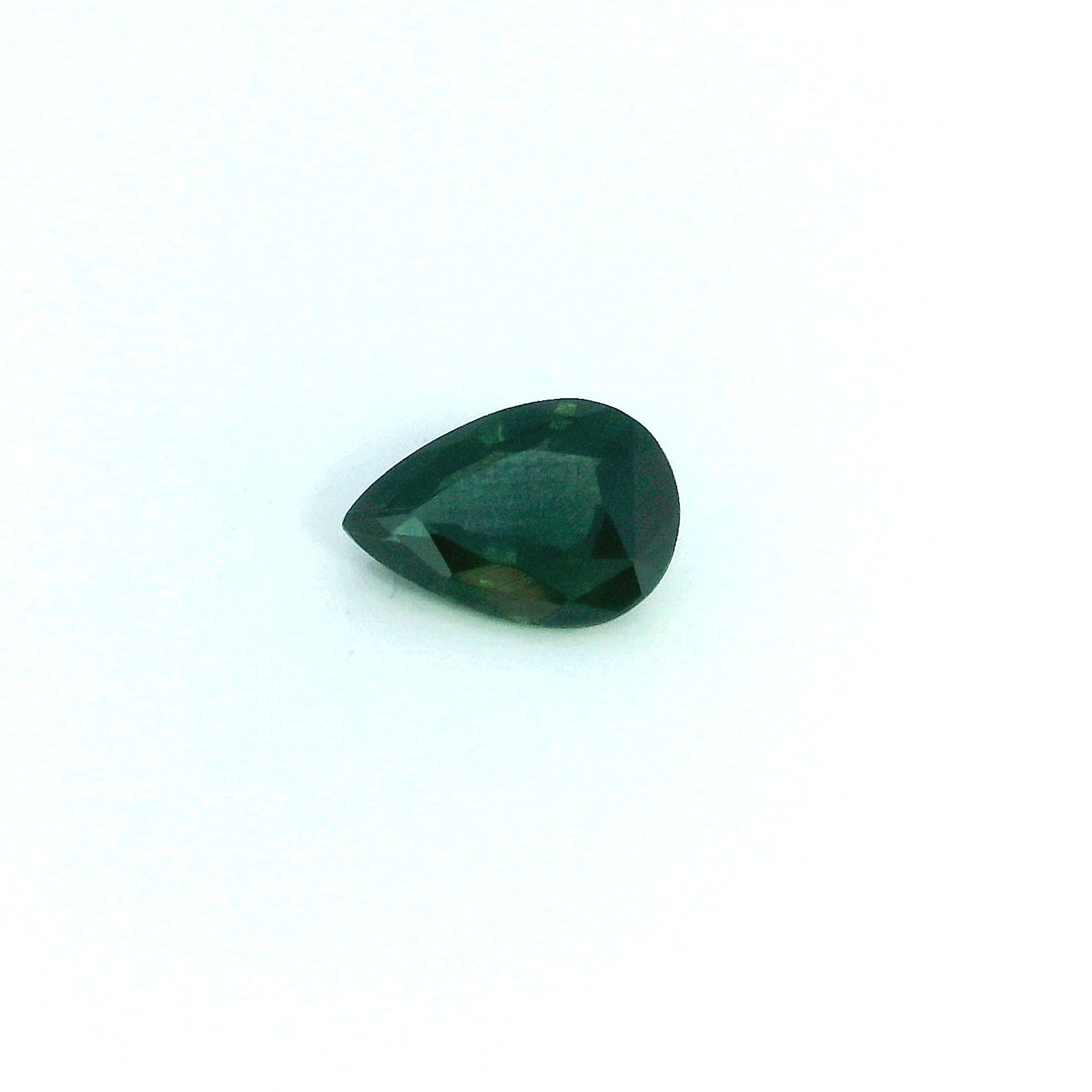 0.48 ct Pear Green Natural Sapphire