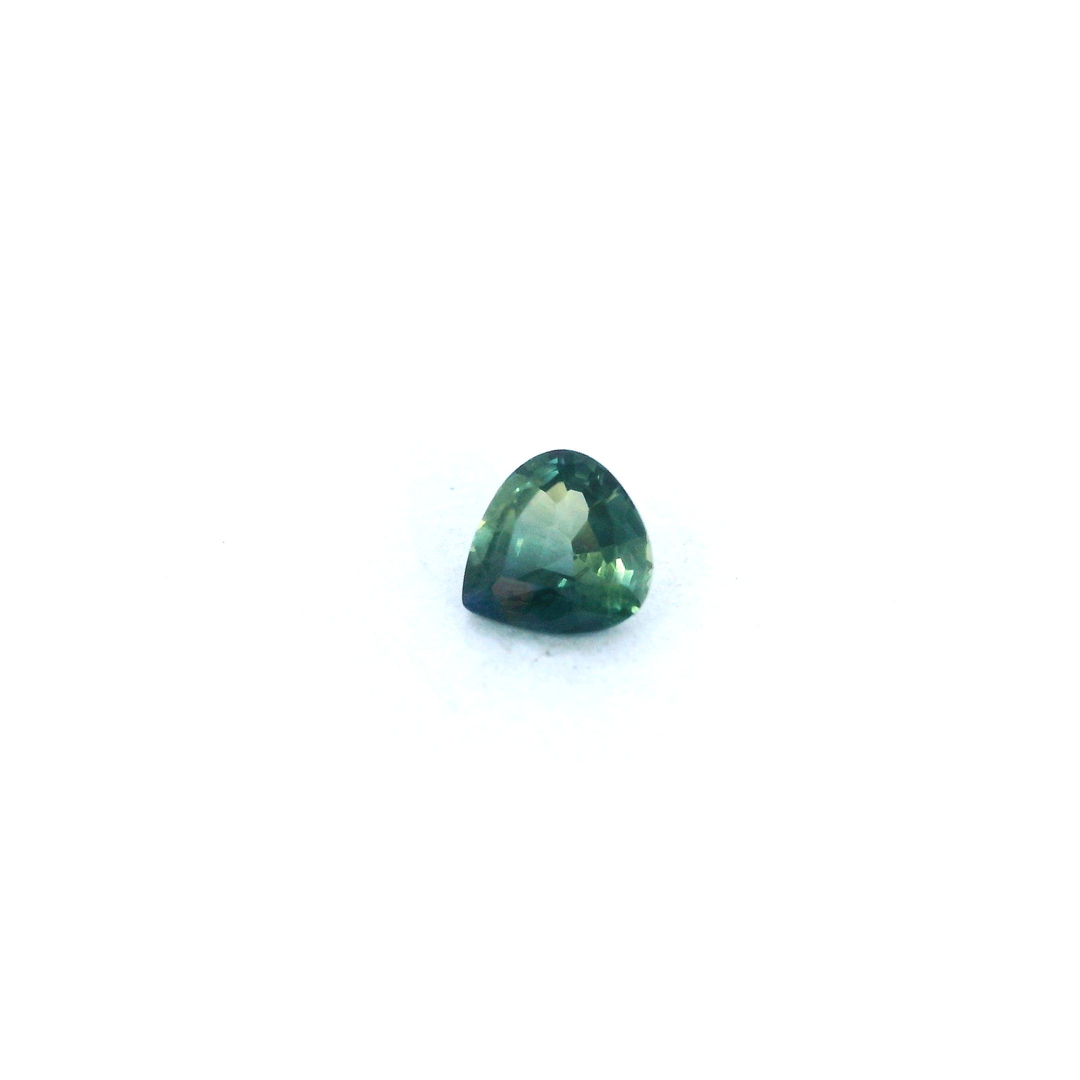 0.46 ct Pear Green Natural Sapphire