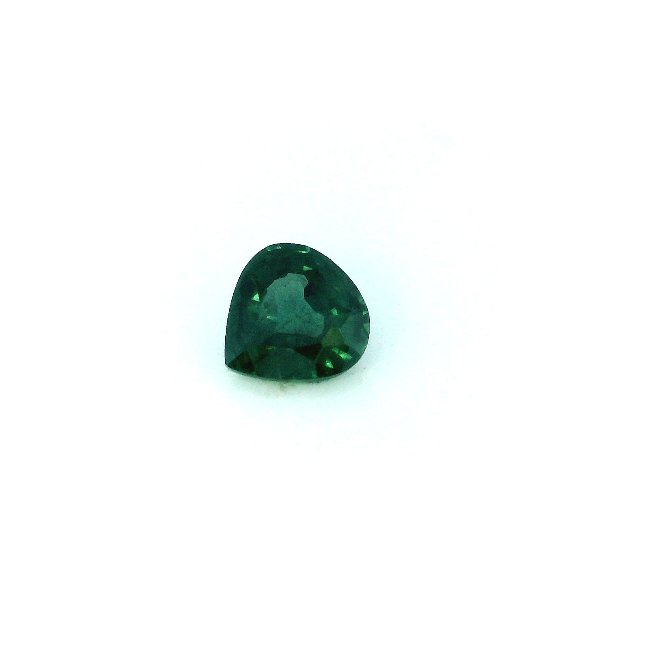 0.63 ct Pear Green Natural Sapphire