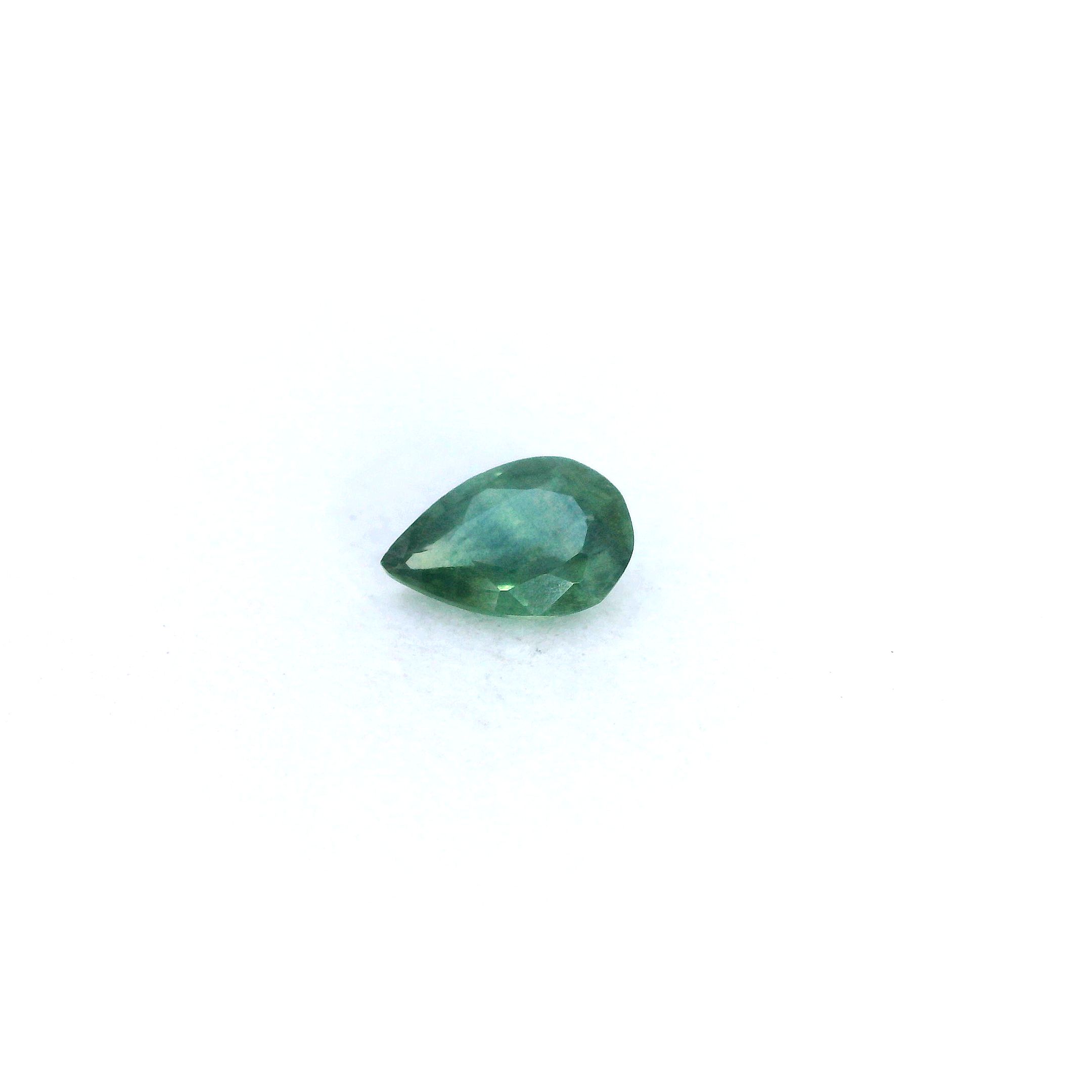 0.45 ct Pear Green Natural Sapphire
