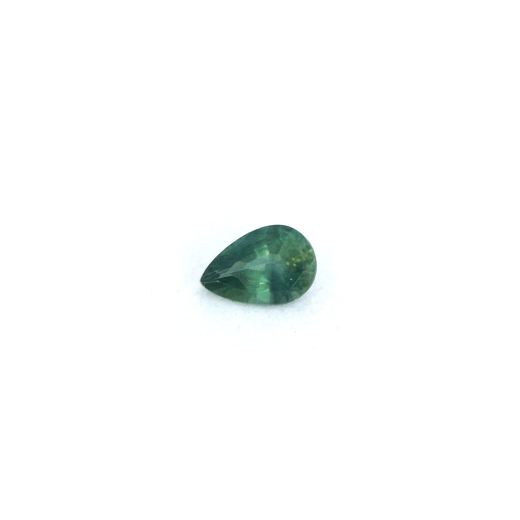 0.49 ct Pear Green Natural Sapphire