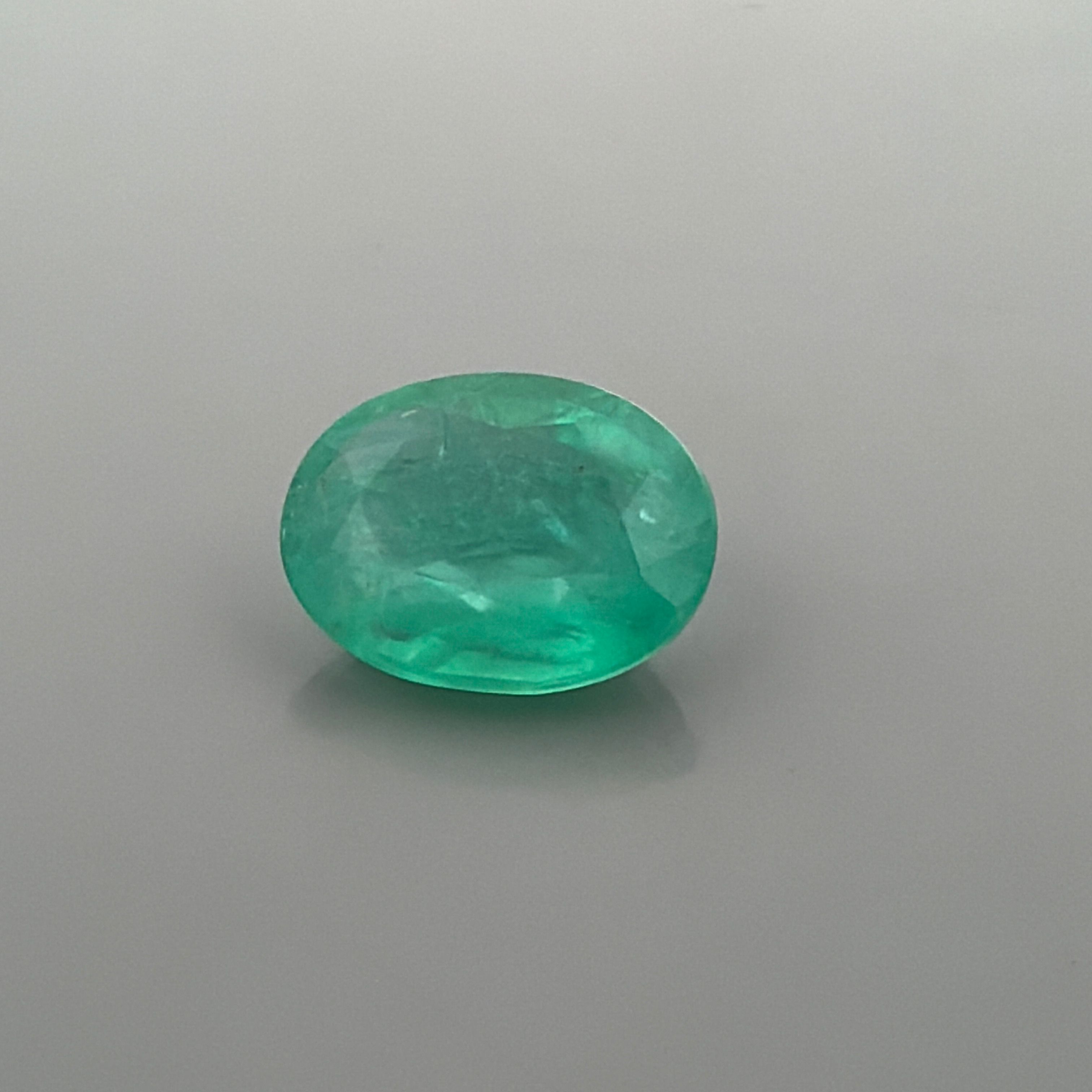 4.45 ct Oval Green Natural Emerald