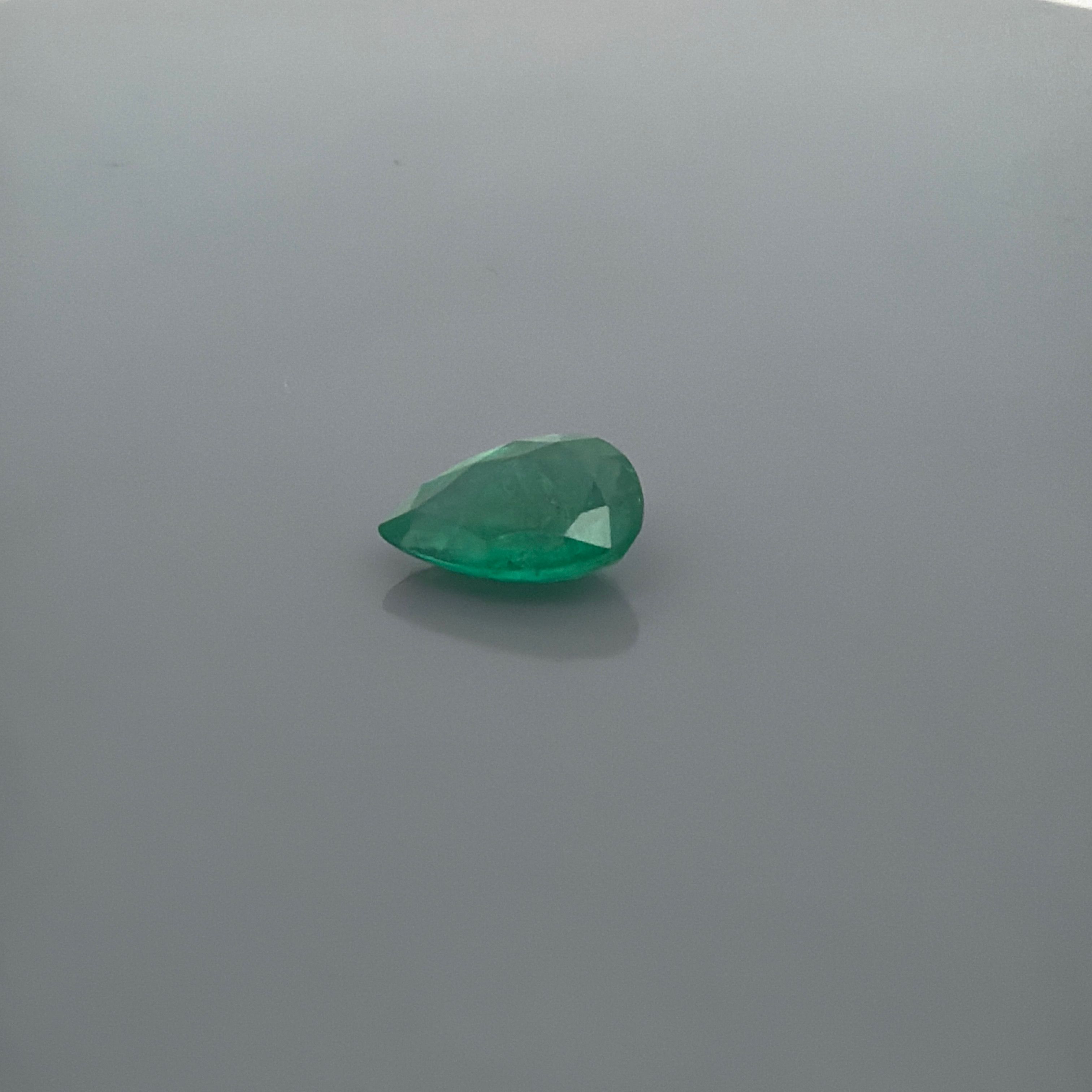 2.76 ct Pear Green Natural Emerald